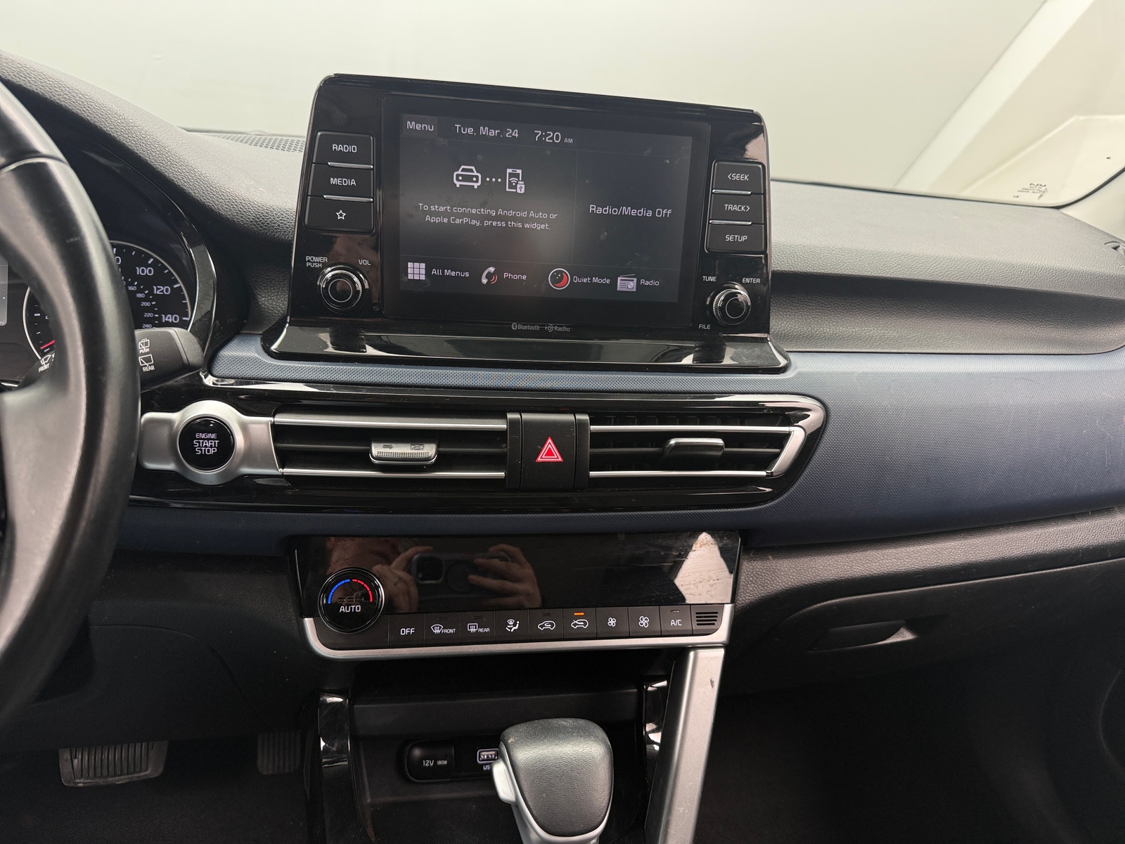 Thumbnail: 2023 Kia Seltos - 4