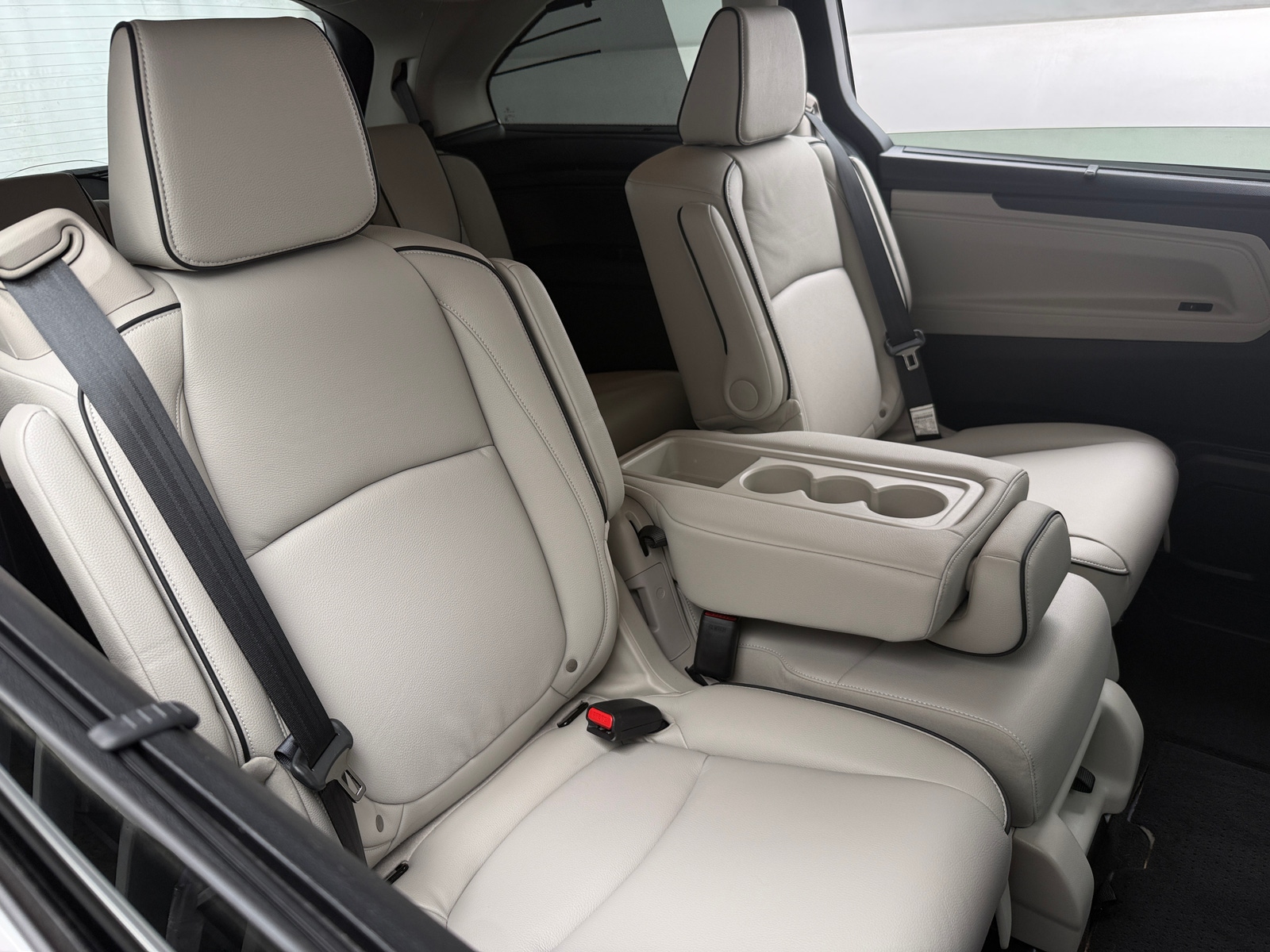 Thumbnail: 2026 Honda Odyssey - 5