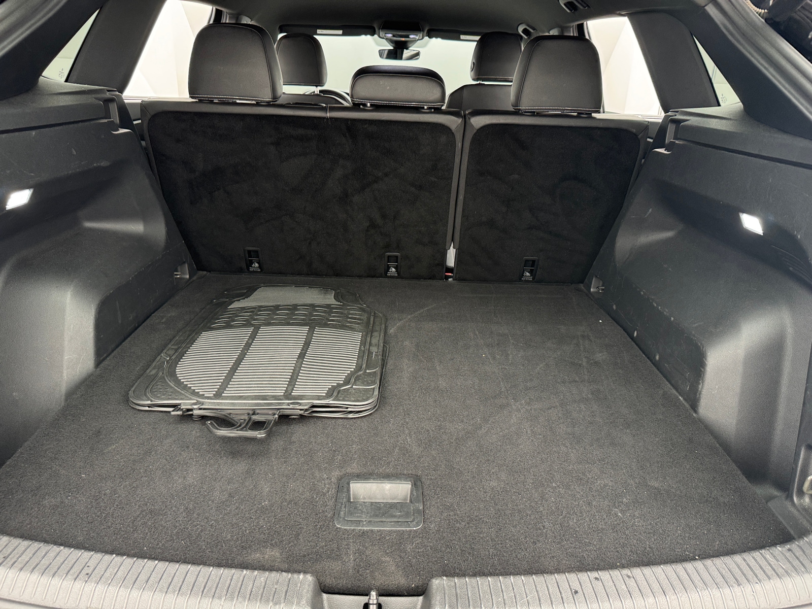 Thumbnail: 2025 Volkswagen Atlas - 6