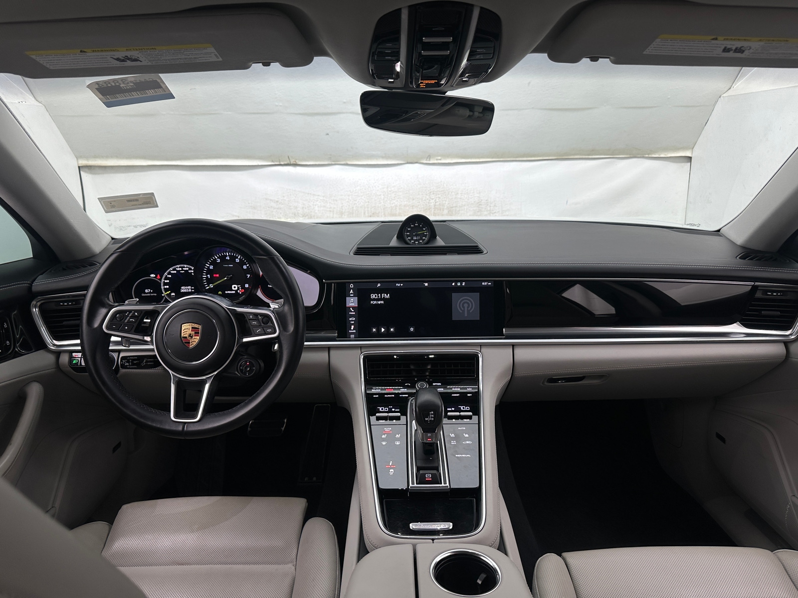 Thumbnail: 2019 Porsche Panamera - 2