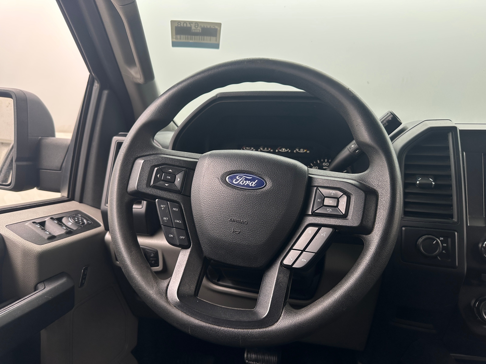 Thumbnail: 2018 Ford Econoline - 5