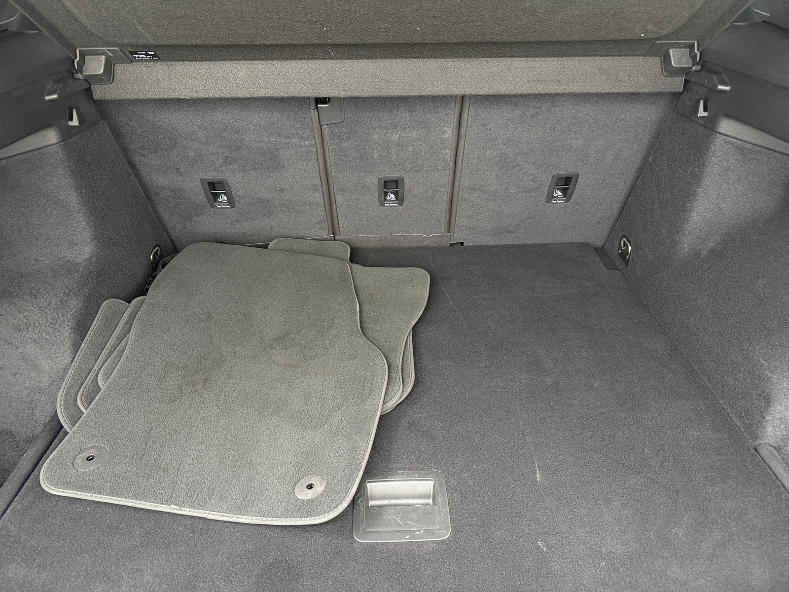 Thumbnail: 2022 Audi Q3 - 6