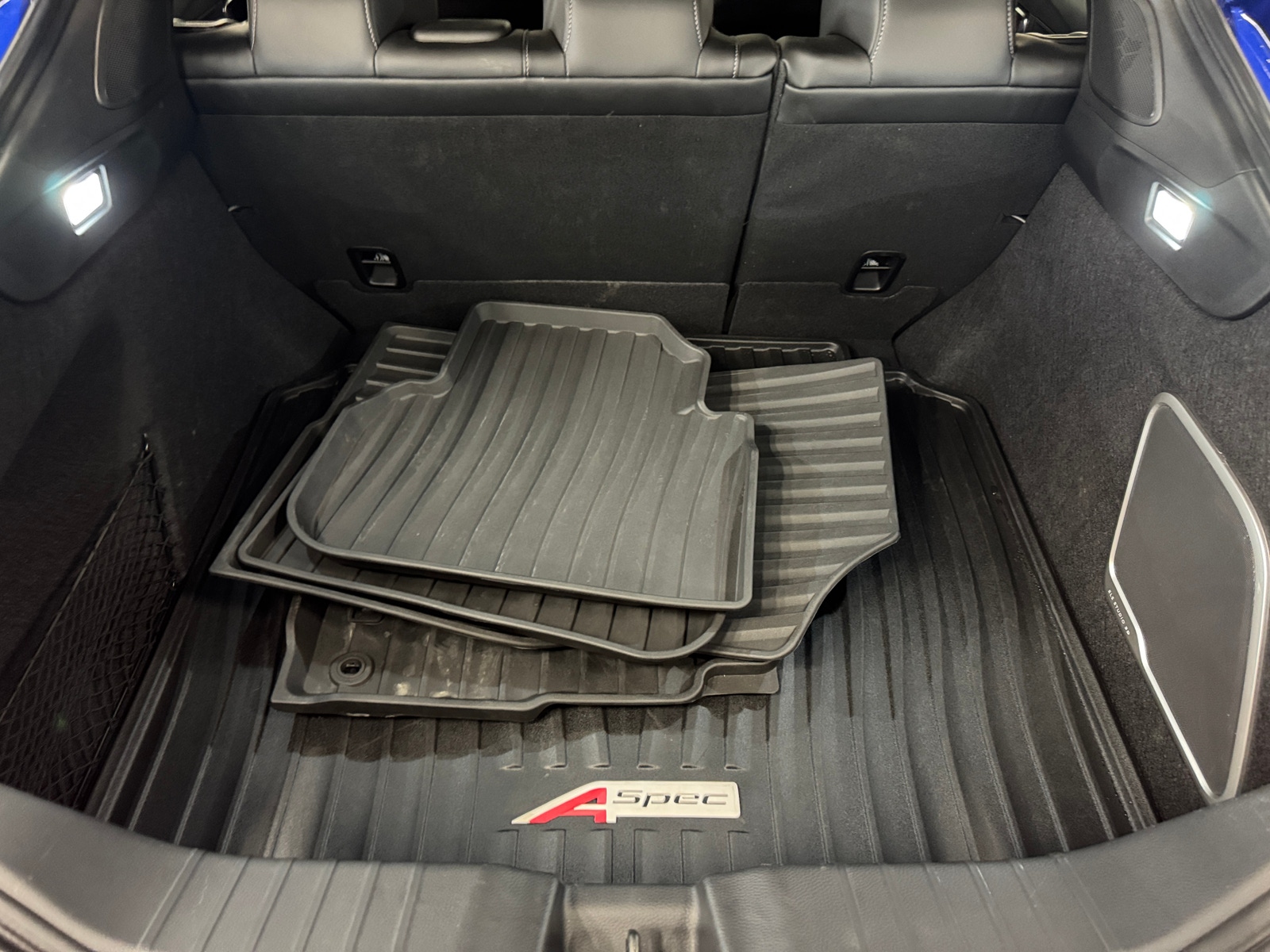 Thumbnail: 2025 Acura Integra - 6