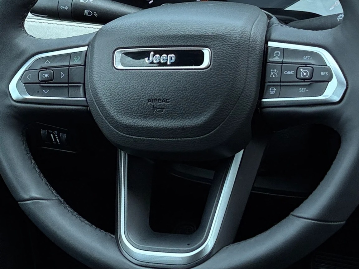 Thumbnail: 2025 Jeep Compass - 4