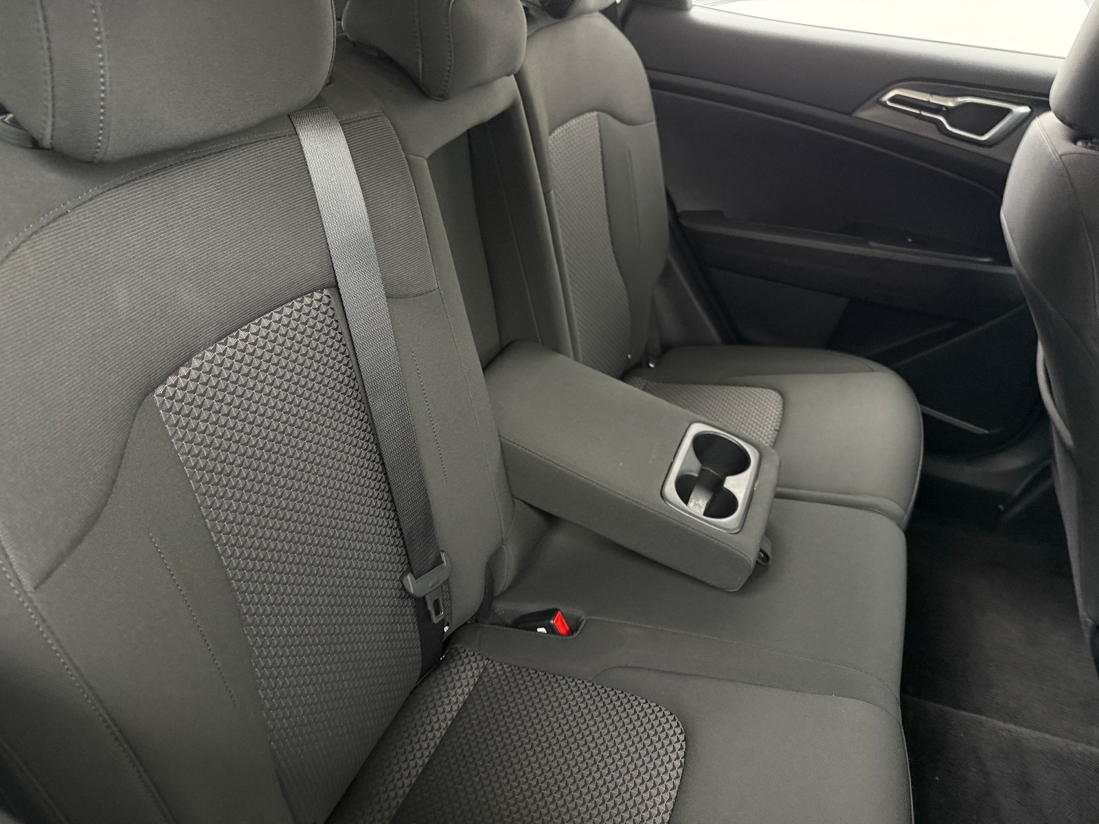 Thumbnail: 2025 Kia Sportage - 6