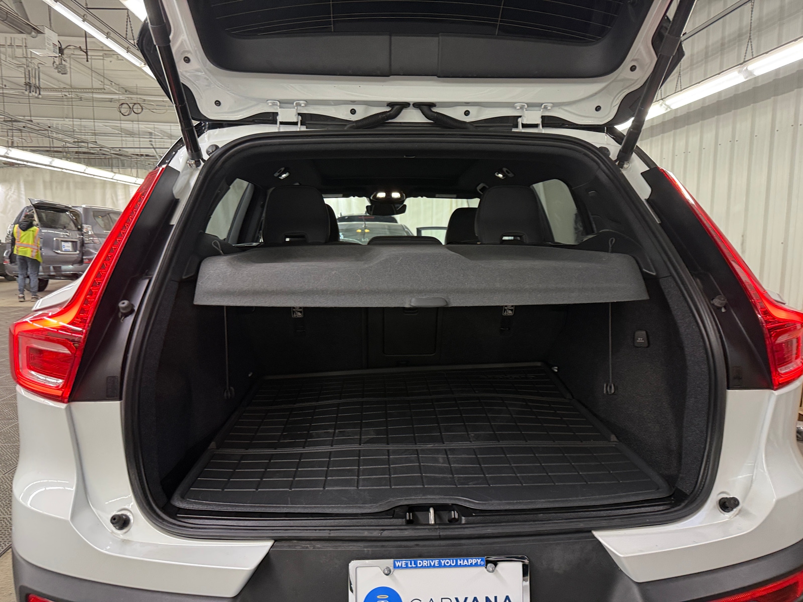 Thumbnail: 2024 Volvo XC40 - 7