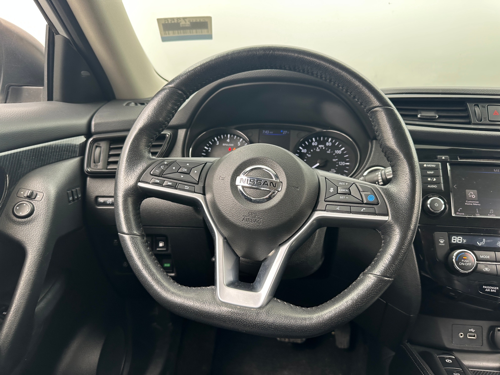 Thumbnail: 2019 Nissan Rogue - 4