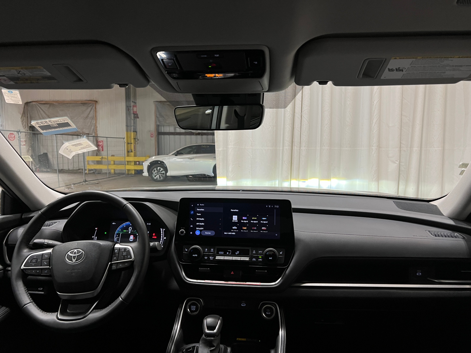 Thumbnail: 2025 Toyota Grand Highlander - 2