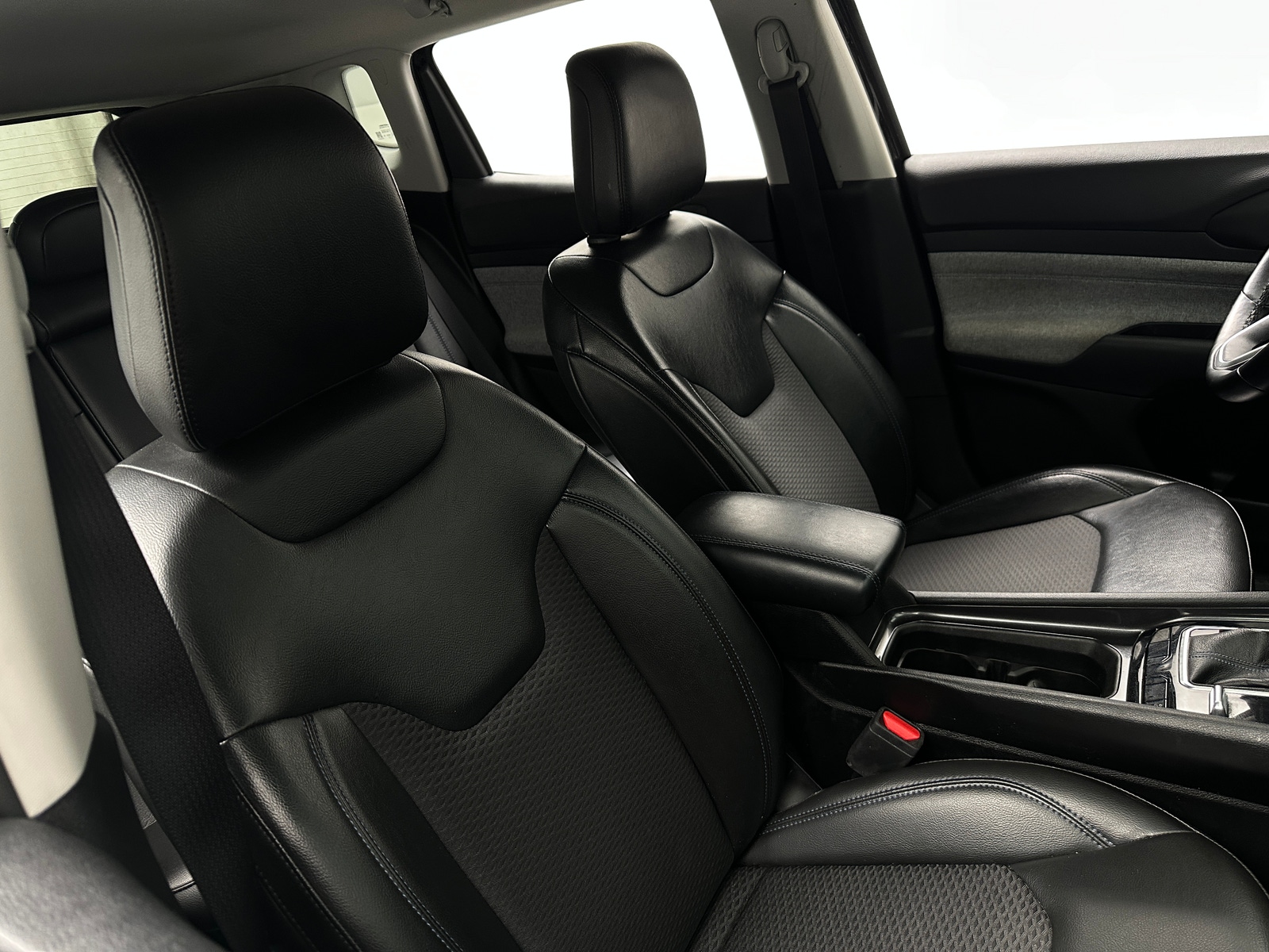 Thumbnail: 2022 Jeep Compass - 2