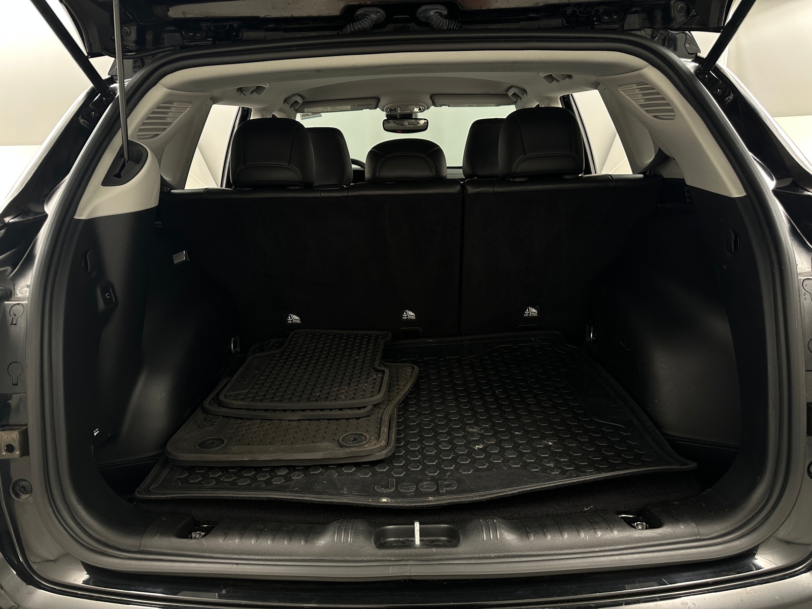 Thumbnail: 2022 Jeep Compass - 7