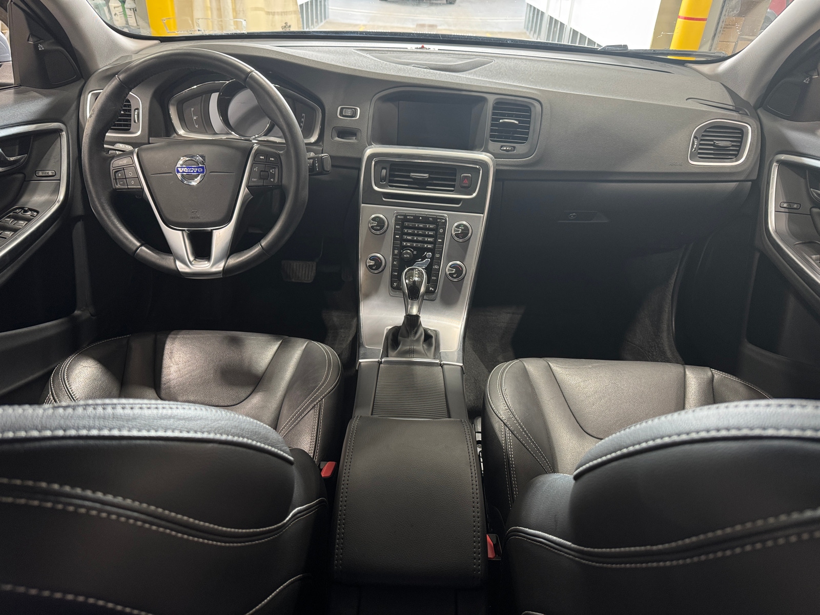 Thumbnail: 2017 Volvo S60 - 2