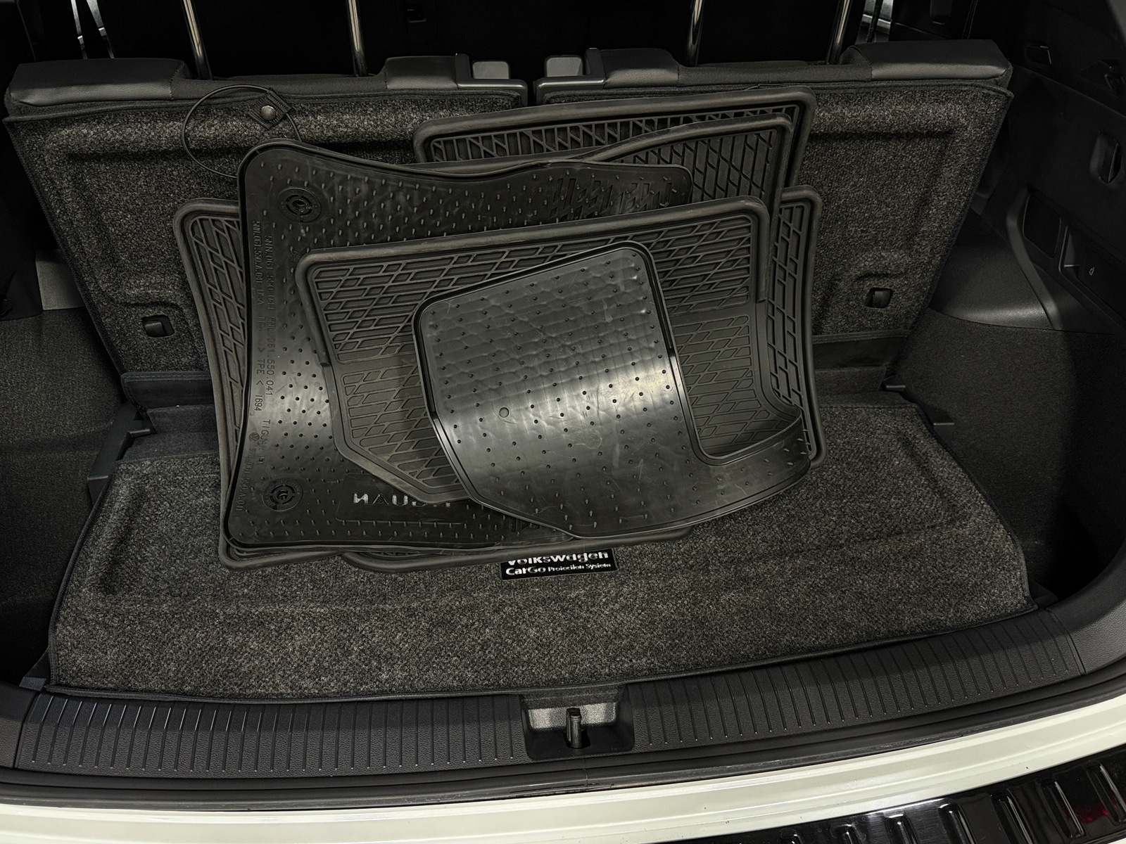 Thumbnail: 2024 Volkswagen Tiguan - 6