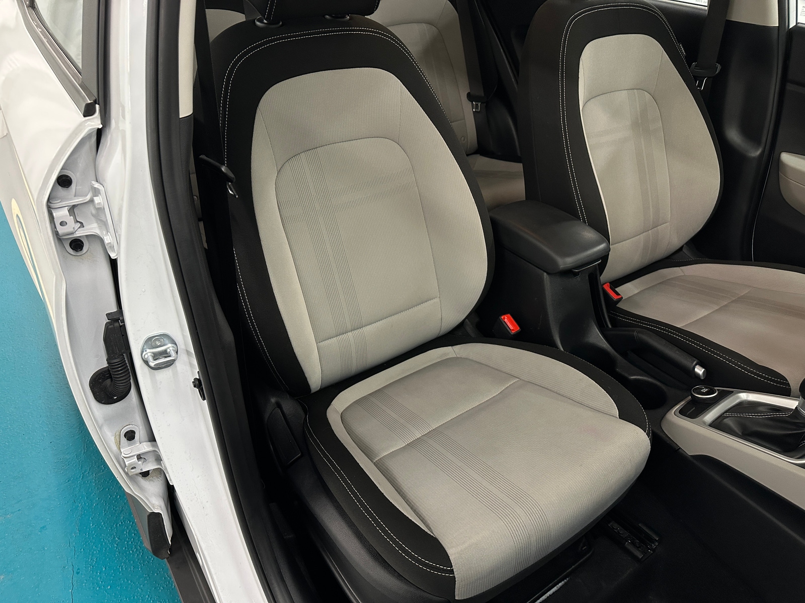 Thumbnail: 2025 Hyundai Venue - 2