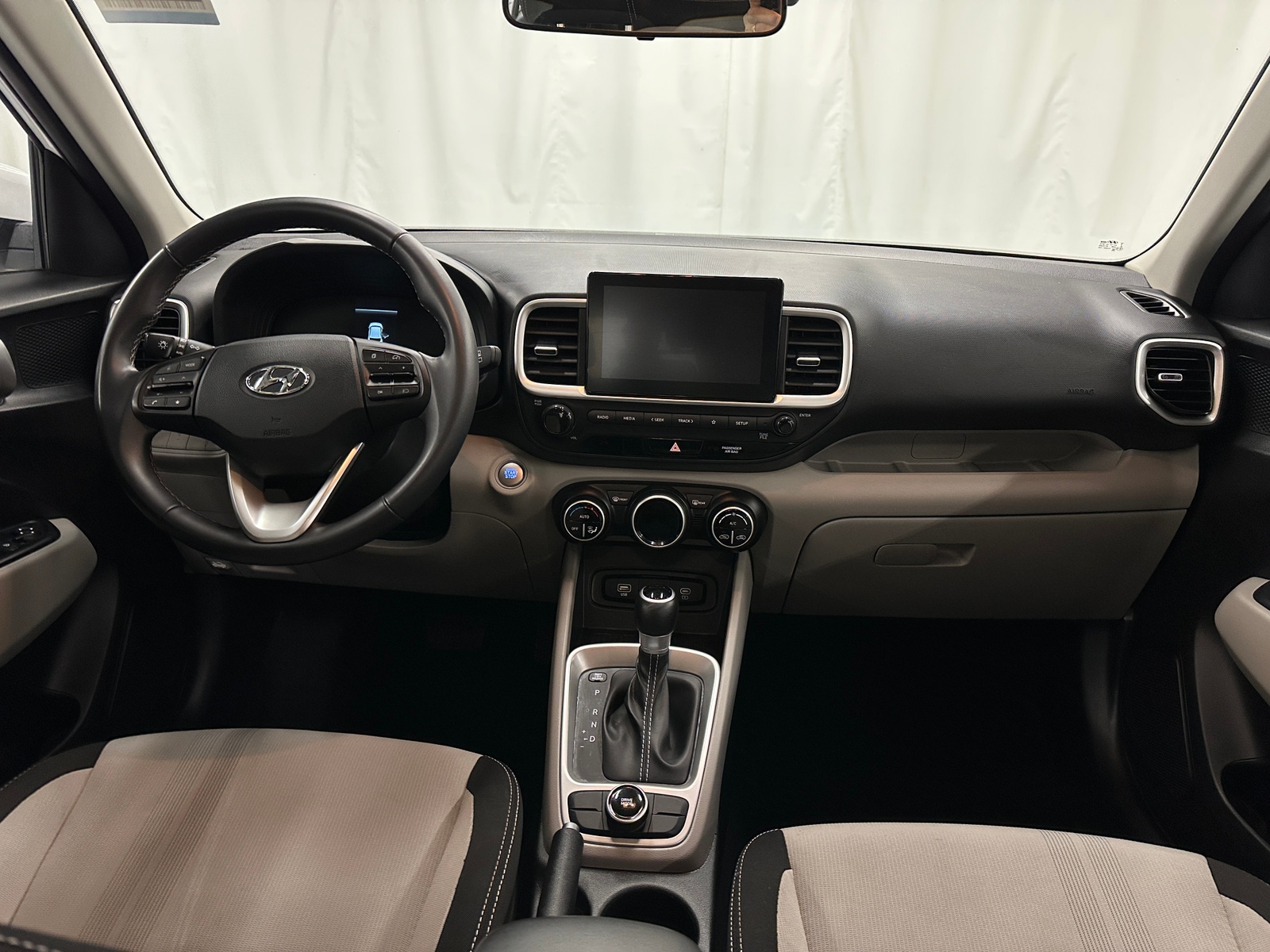 Thumbnail: 2025 Hyundai Venue - 3