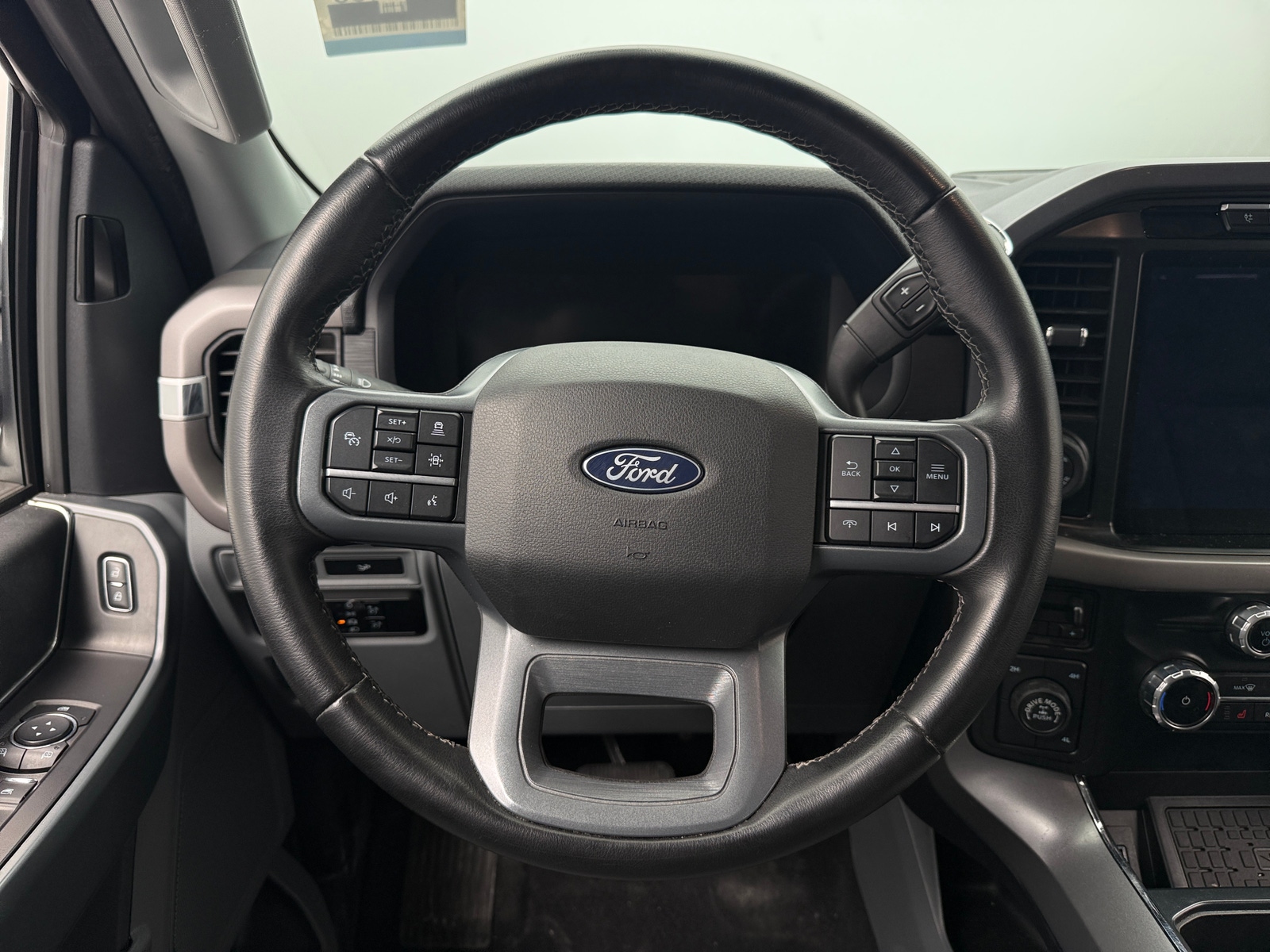 Thumbnail: 2024 Ford Econoline - 5