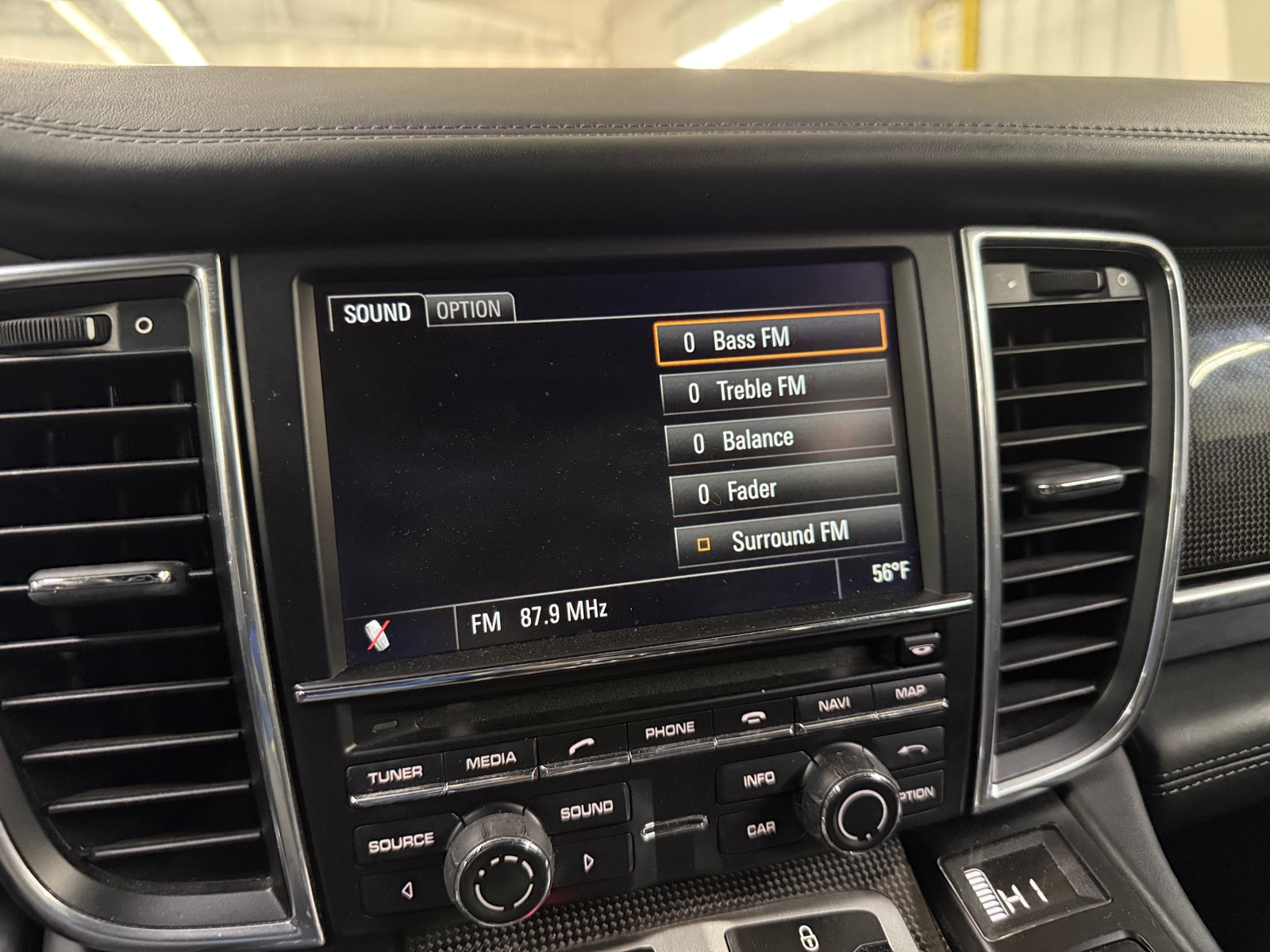 Thumbnail: 2013 Porsche Panamera - 3