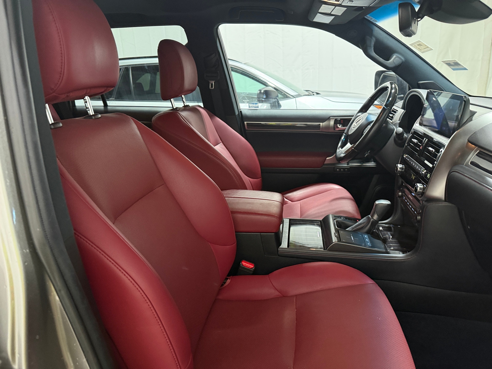 Thumbnail: 2022 Lexus GX - 2