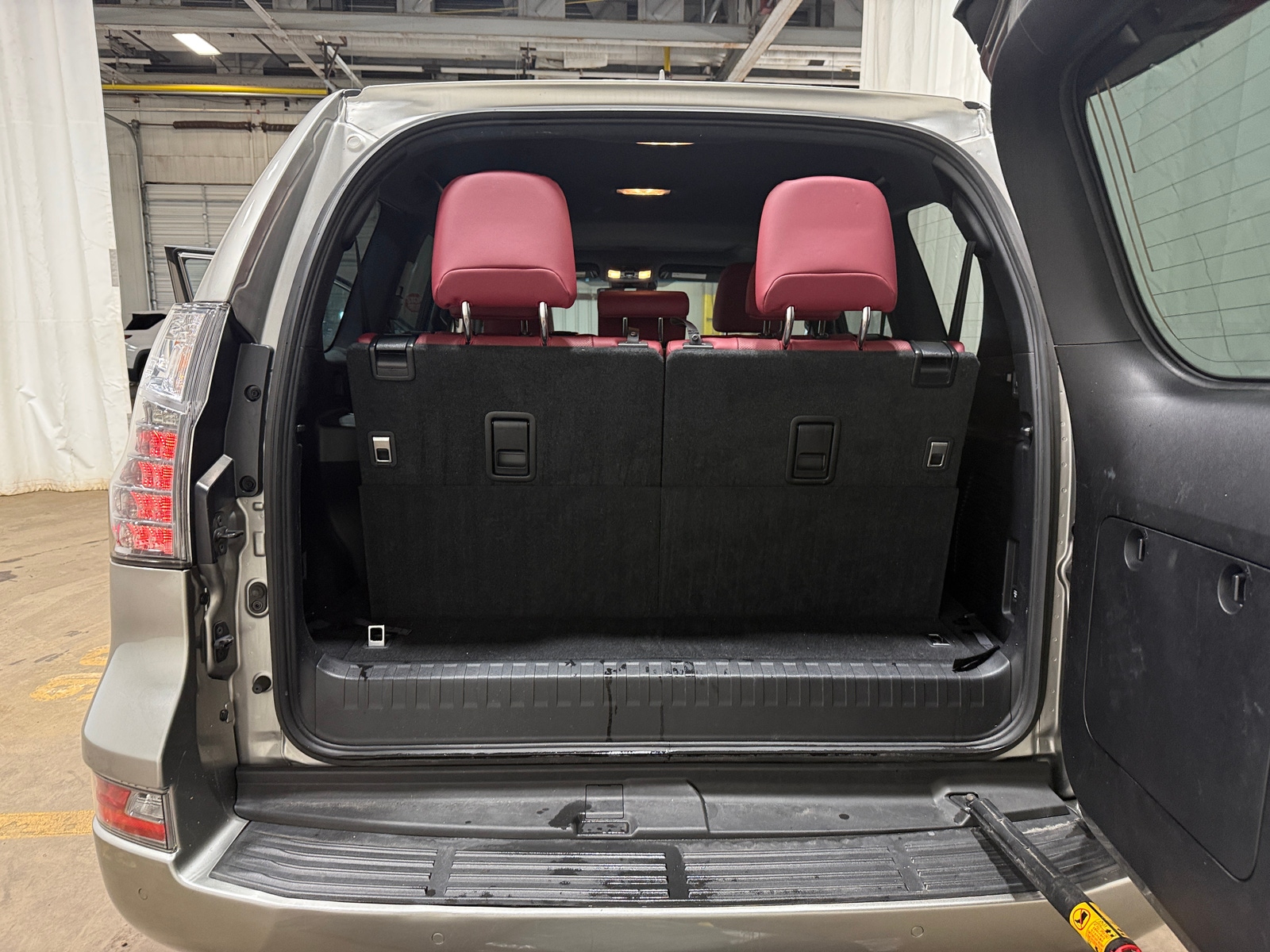 Thumbnail: 2022 Lexus GX - 7