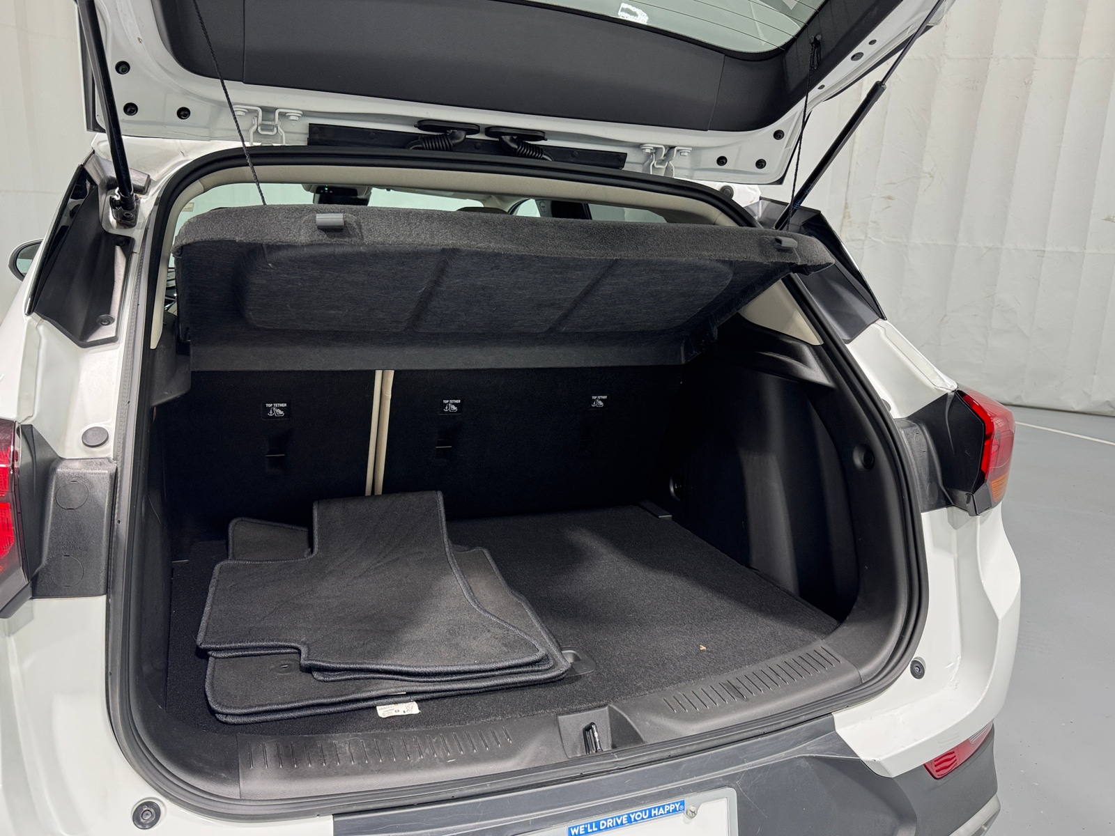 Thumbnail: 2023 Buick Encore GX - 6