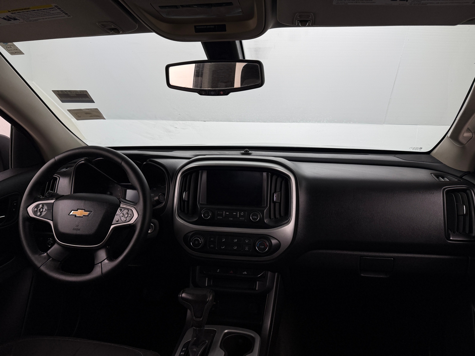 Thumbnail: 2015 Chevrolet Colorado - 3