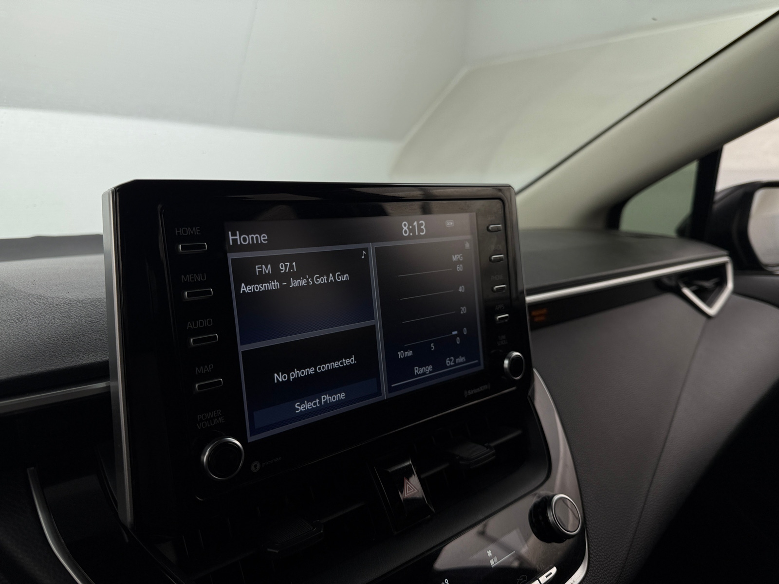 Thumbnail: 2021 Toyota Corolla - 4