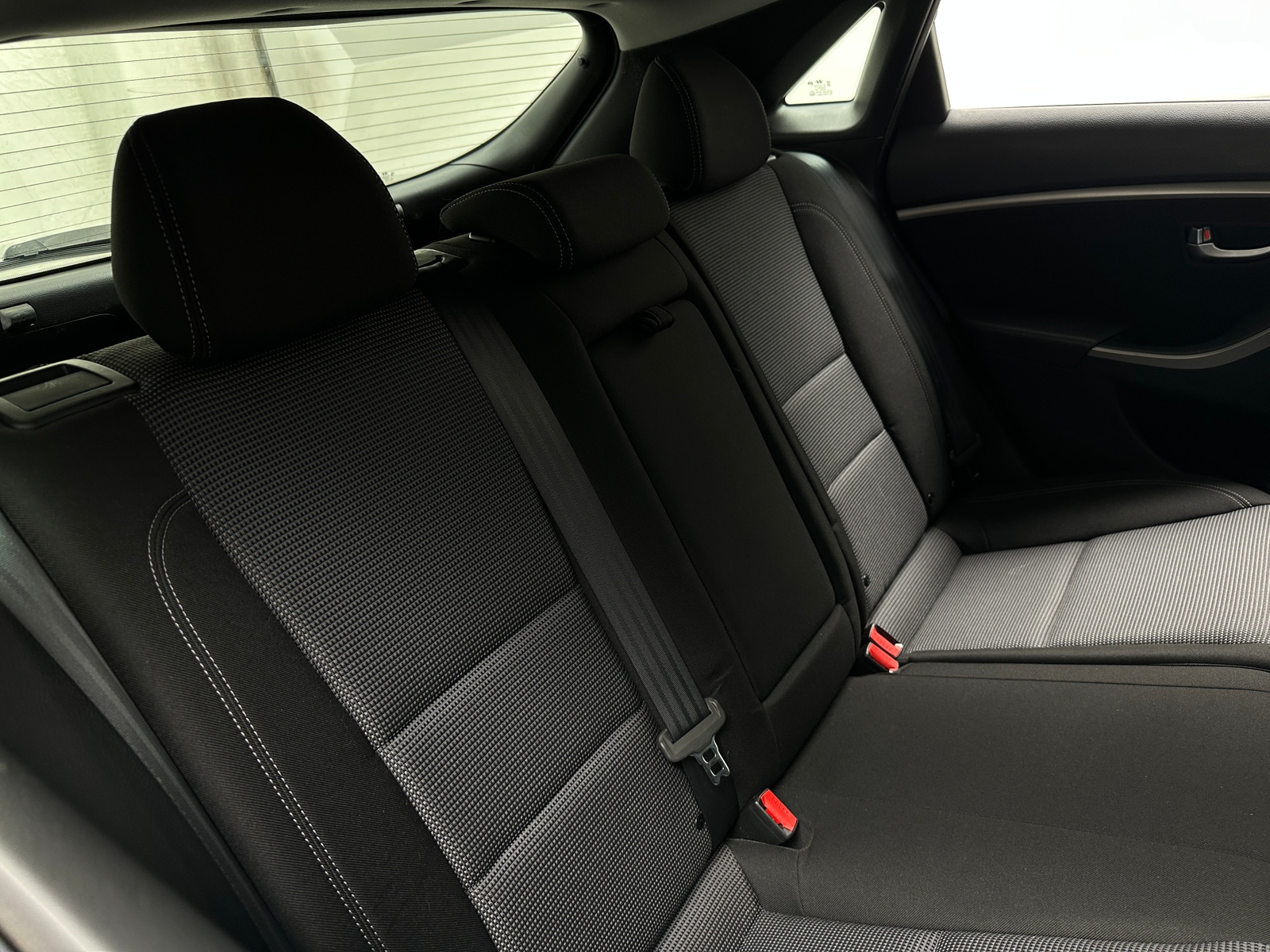 Thumbnail: 2016 Hyundai Elantra - 6