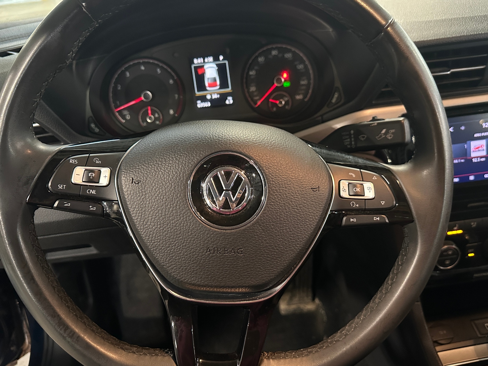 Thumbnail: 2022 Volkswagen Passat - 4