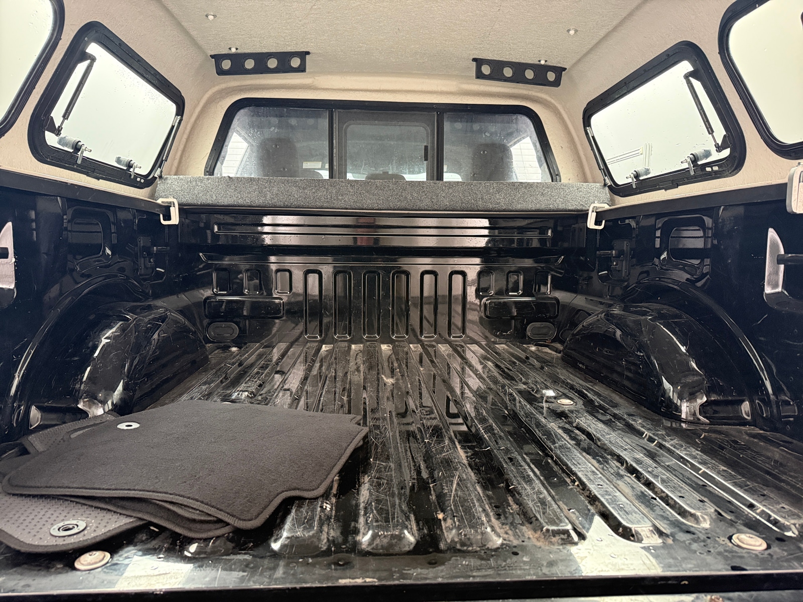 Thumbnail: 2017 Ford Econoline - 7