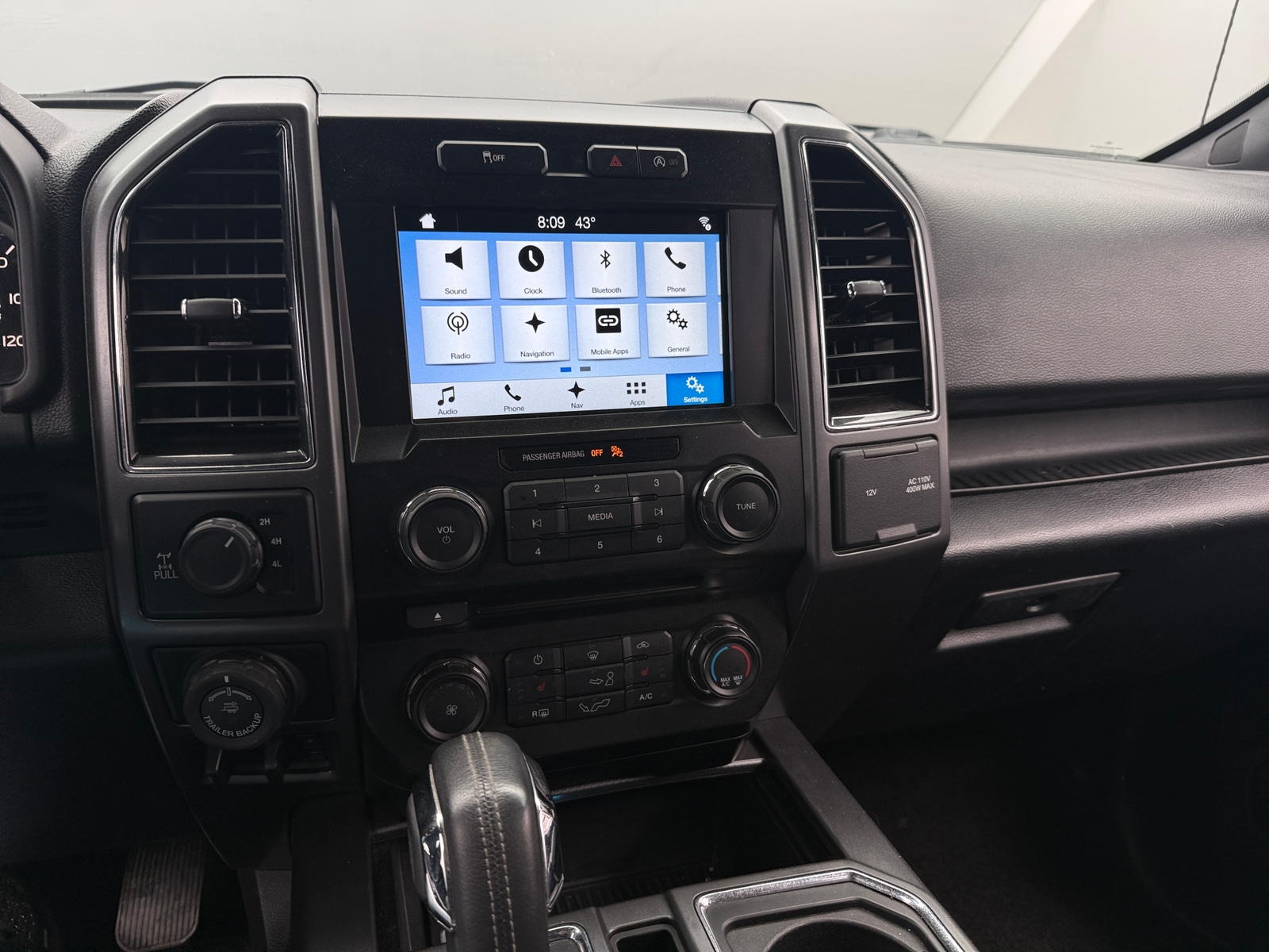 Thumbnail: 2017 Ford Econoline - 4