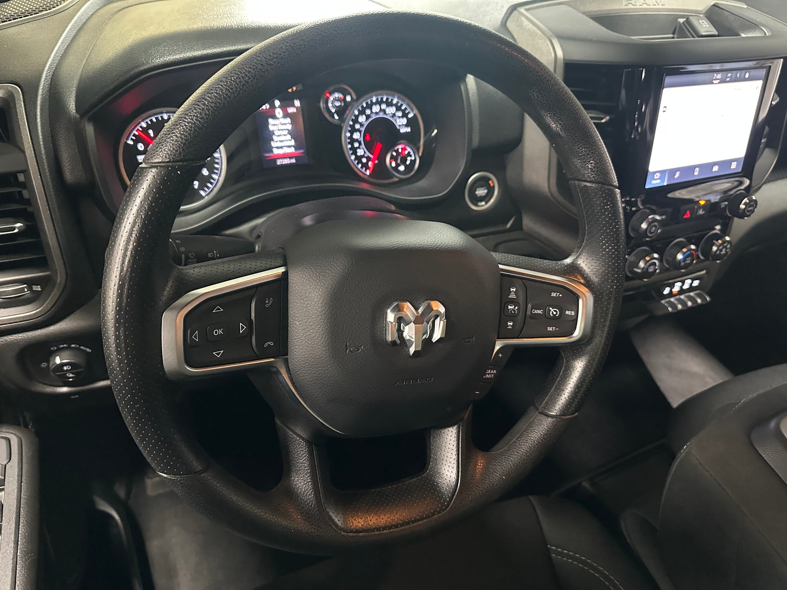 Thumbnail: 2025 RAM 1500 - 5