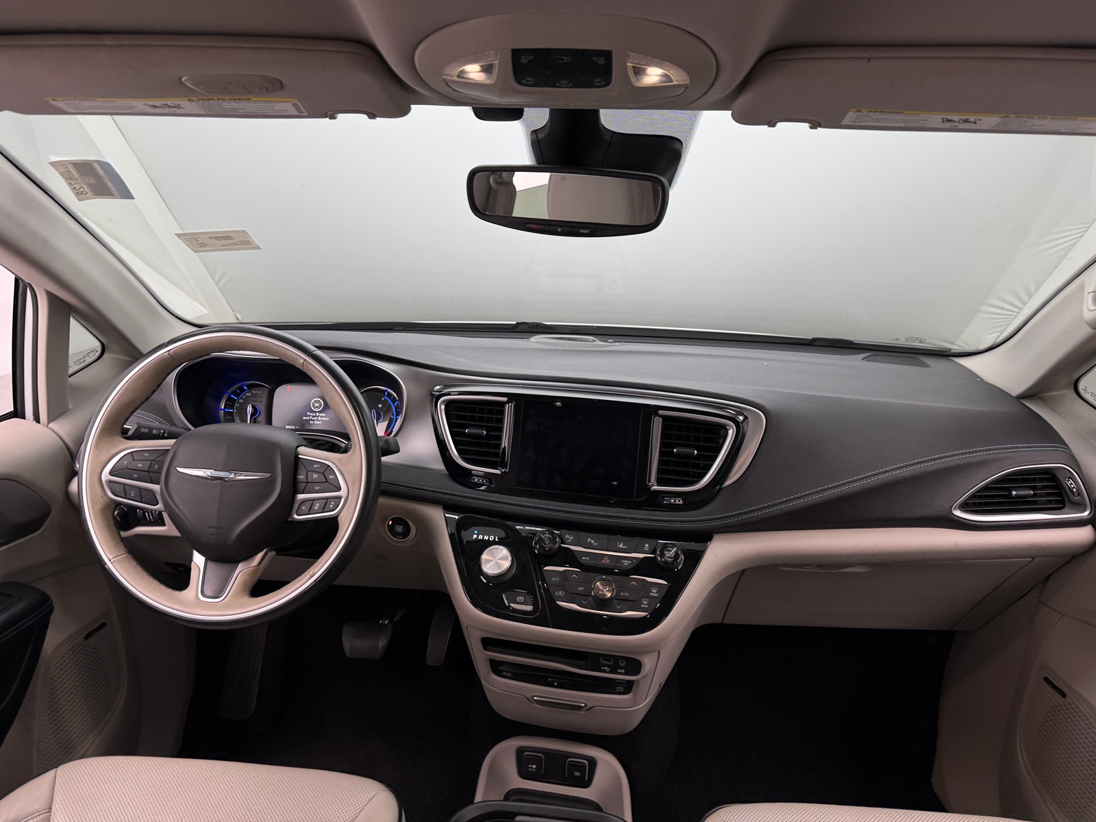 Thumbnail: 2018 Chrysler Pacifica - 2