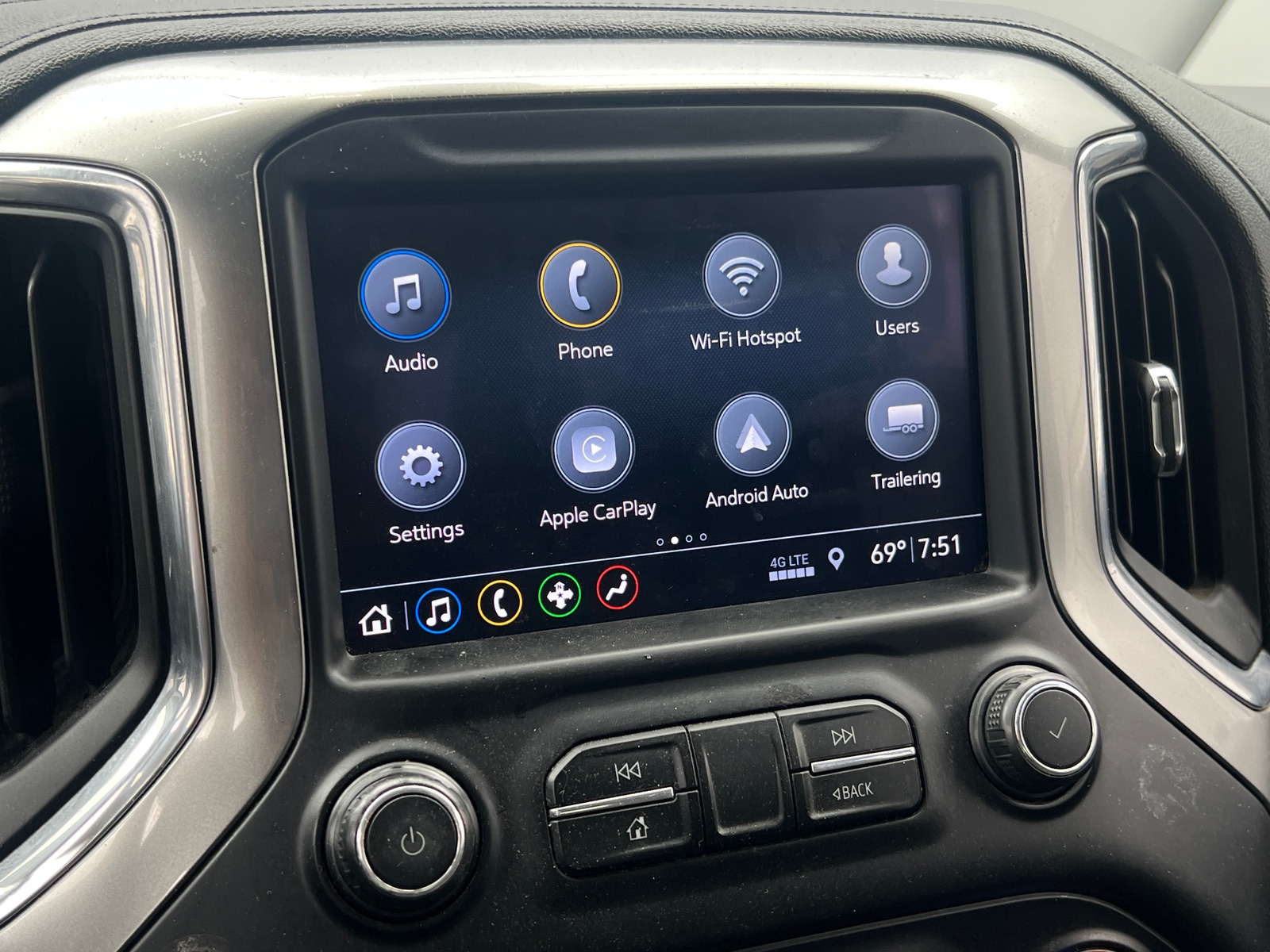 Thumbnail: 2019 Chevrolet Silverado 1500 - 4