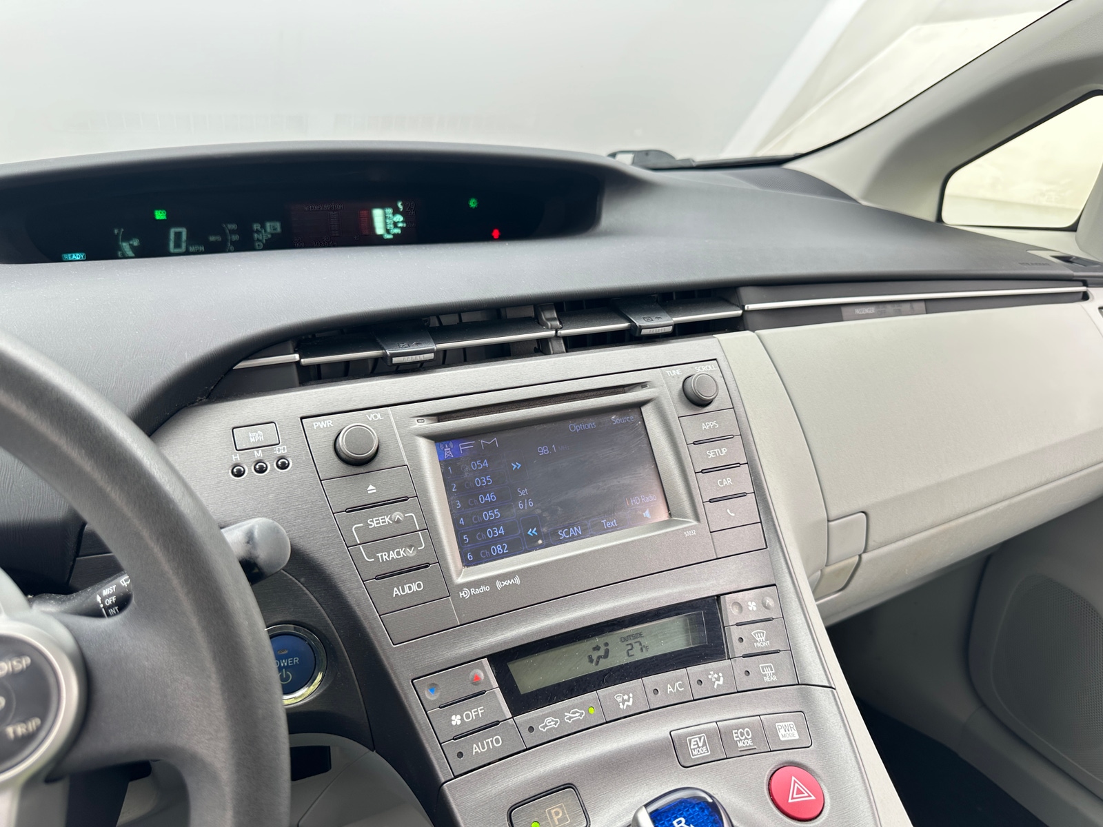 Thumbnail: 2014 Toyota Prius - 4