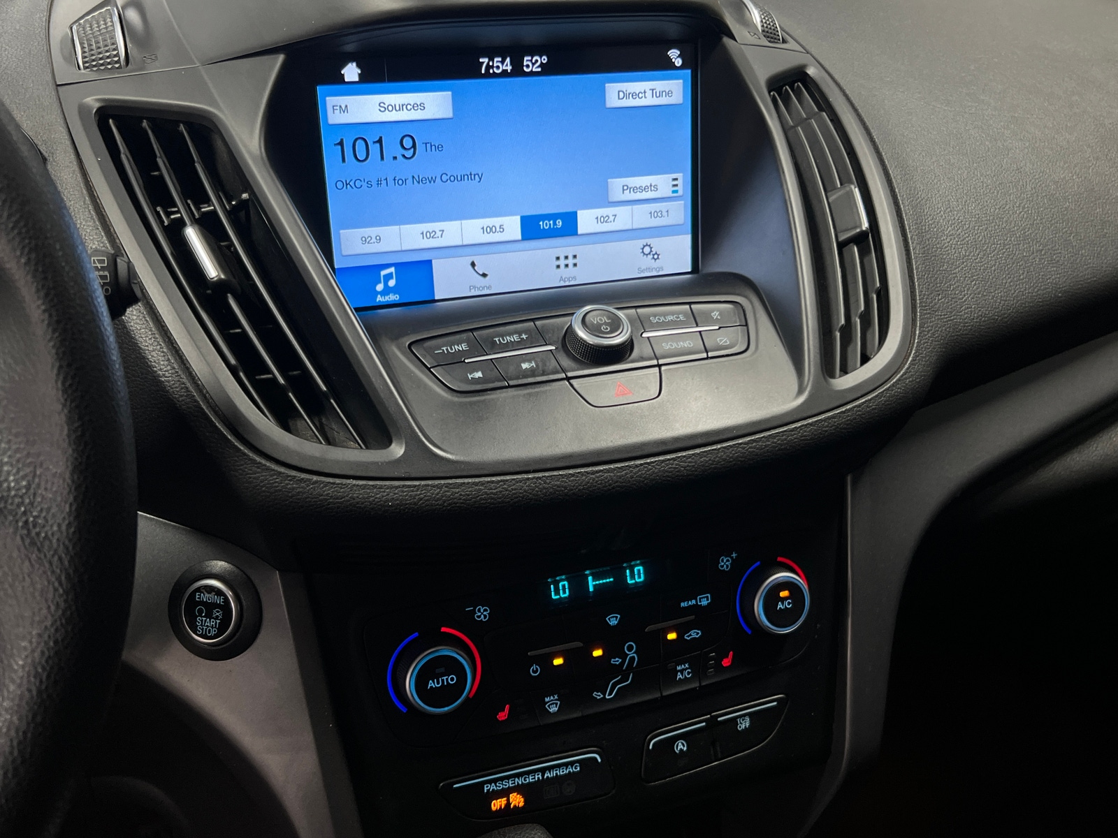 Thumbnail: 2019 Ford Escape - 4