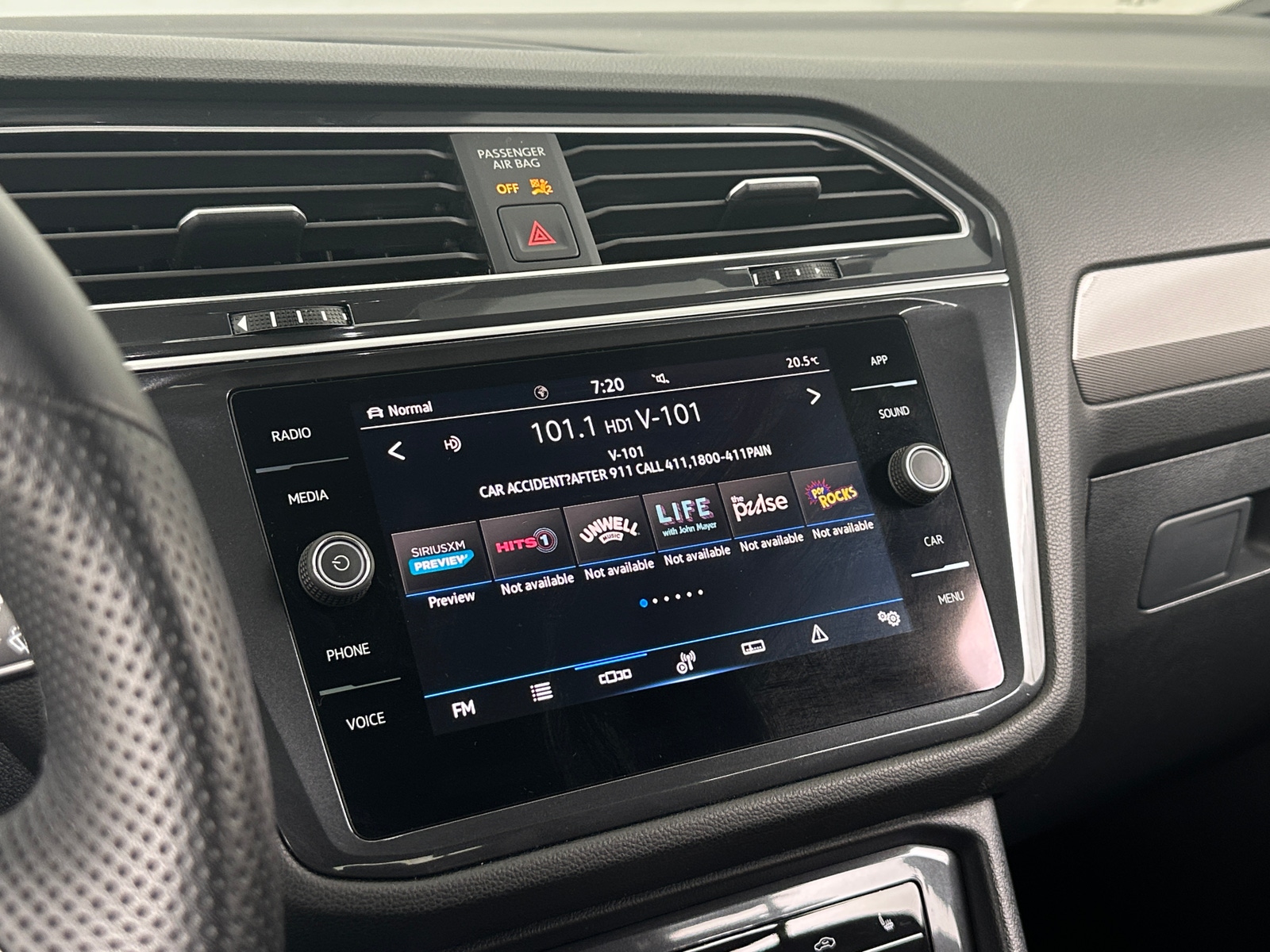 Thumbnail: 2024 Volkswagen Tiguan - 3