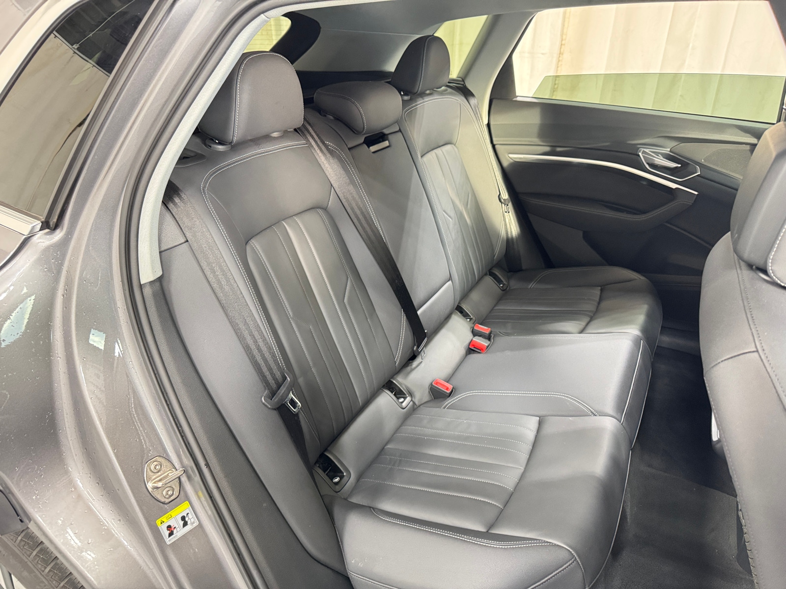 Thumbnail: 2021 Audi e-tron - 5