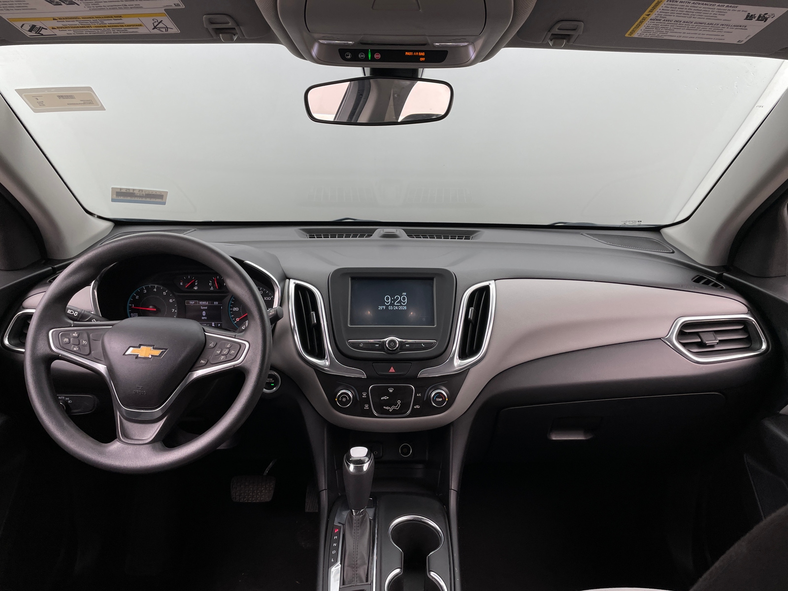 Thumbnail: 2018 Chevrolet Equinox - 3