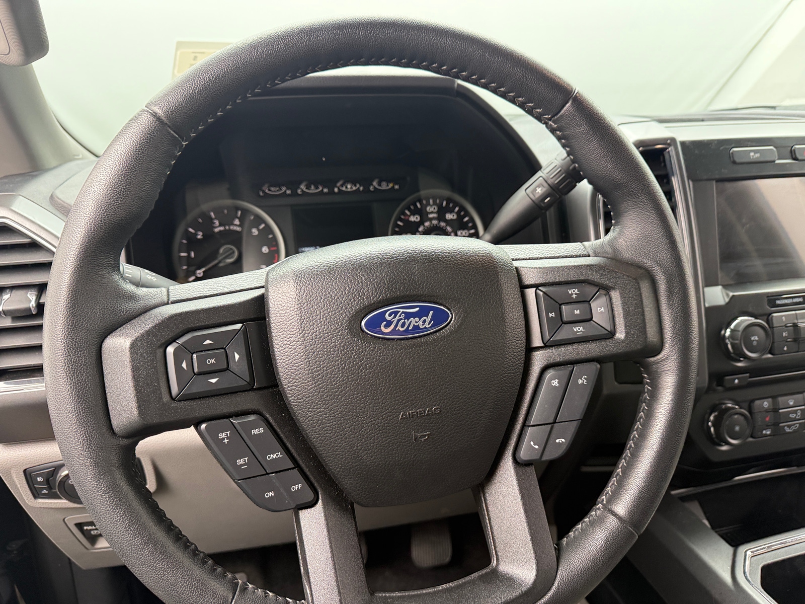 Thumbnail: 2018 Ford Econoline - 5