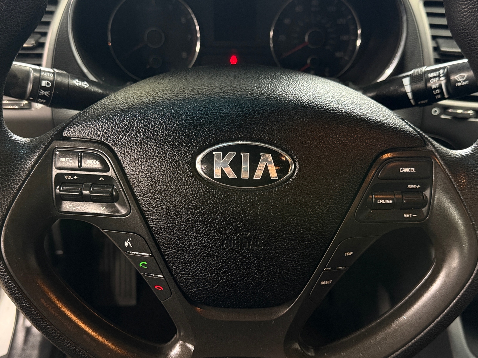 Thumbnail: 2016 Kia Forte - 5