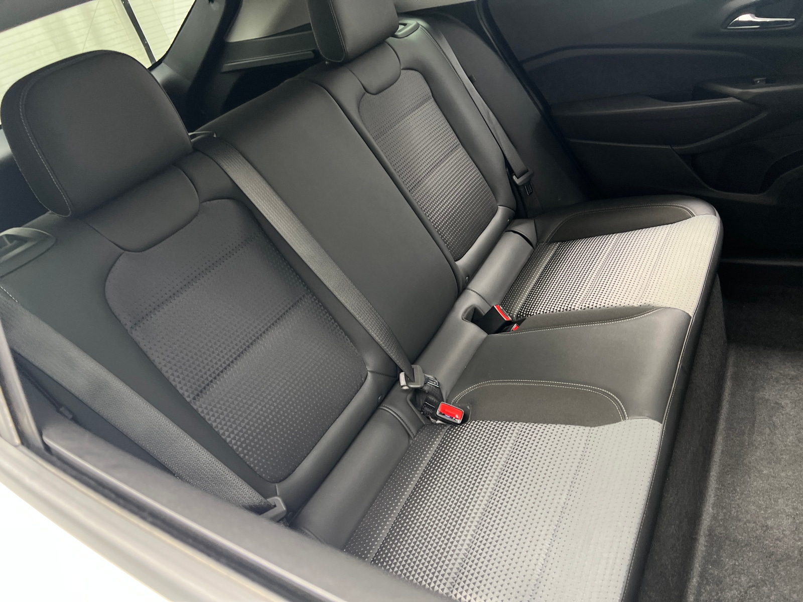 Thumbnail: 2025 Chevrolet Trax - 6