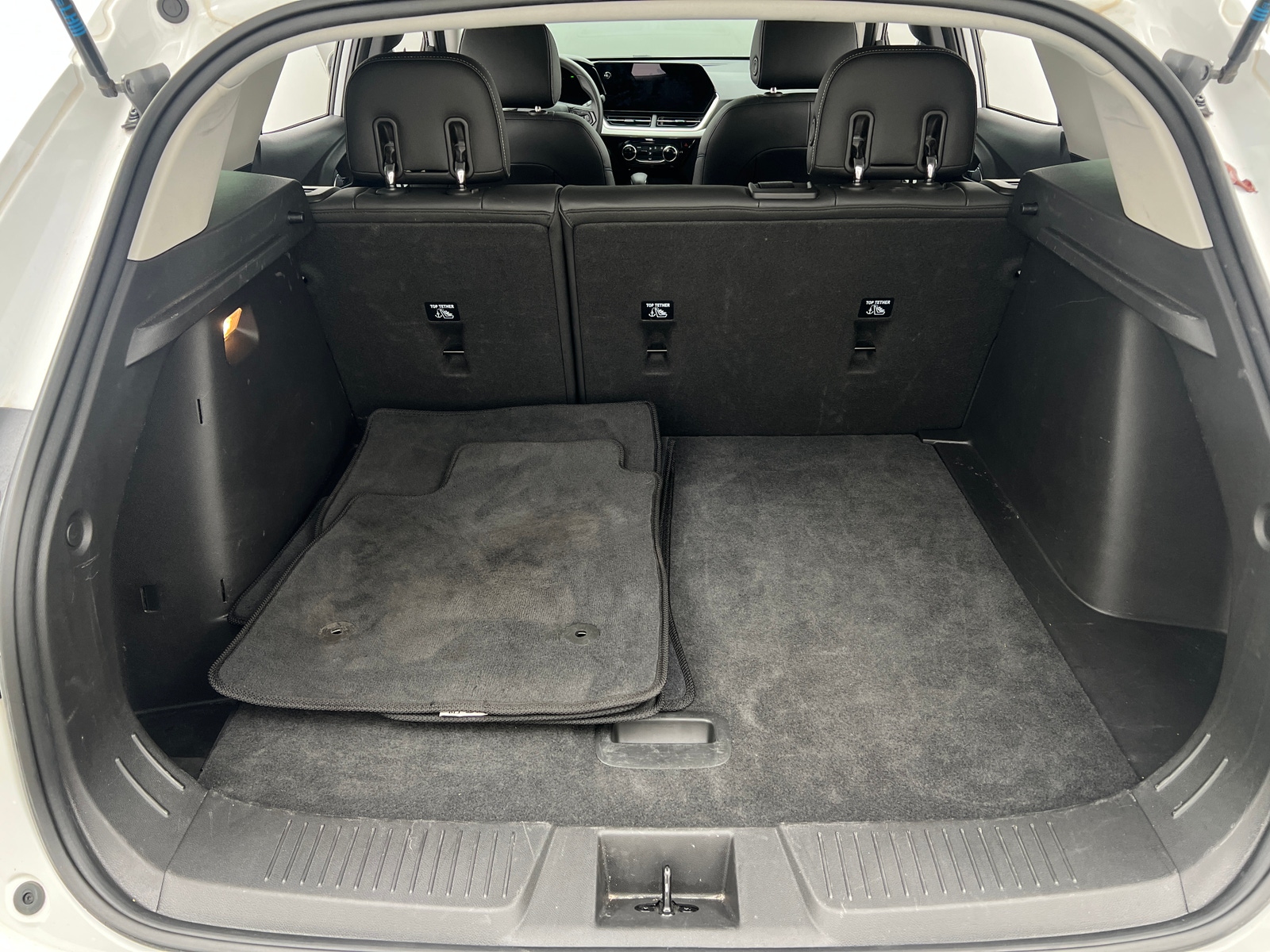 Thumbnail: 2025 Chevrolet Trax - 7