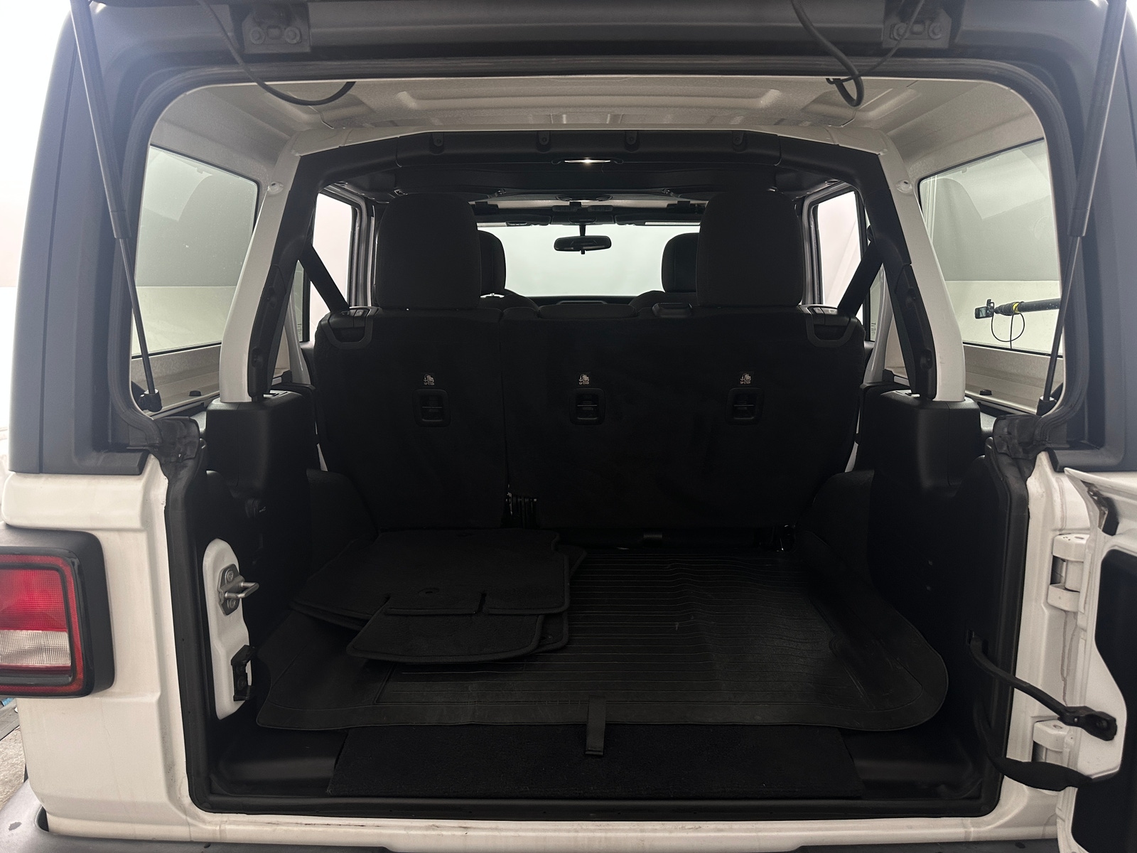 Thumbnail: 2018 Jeep Wrangler - 7