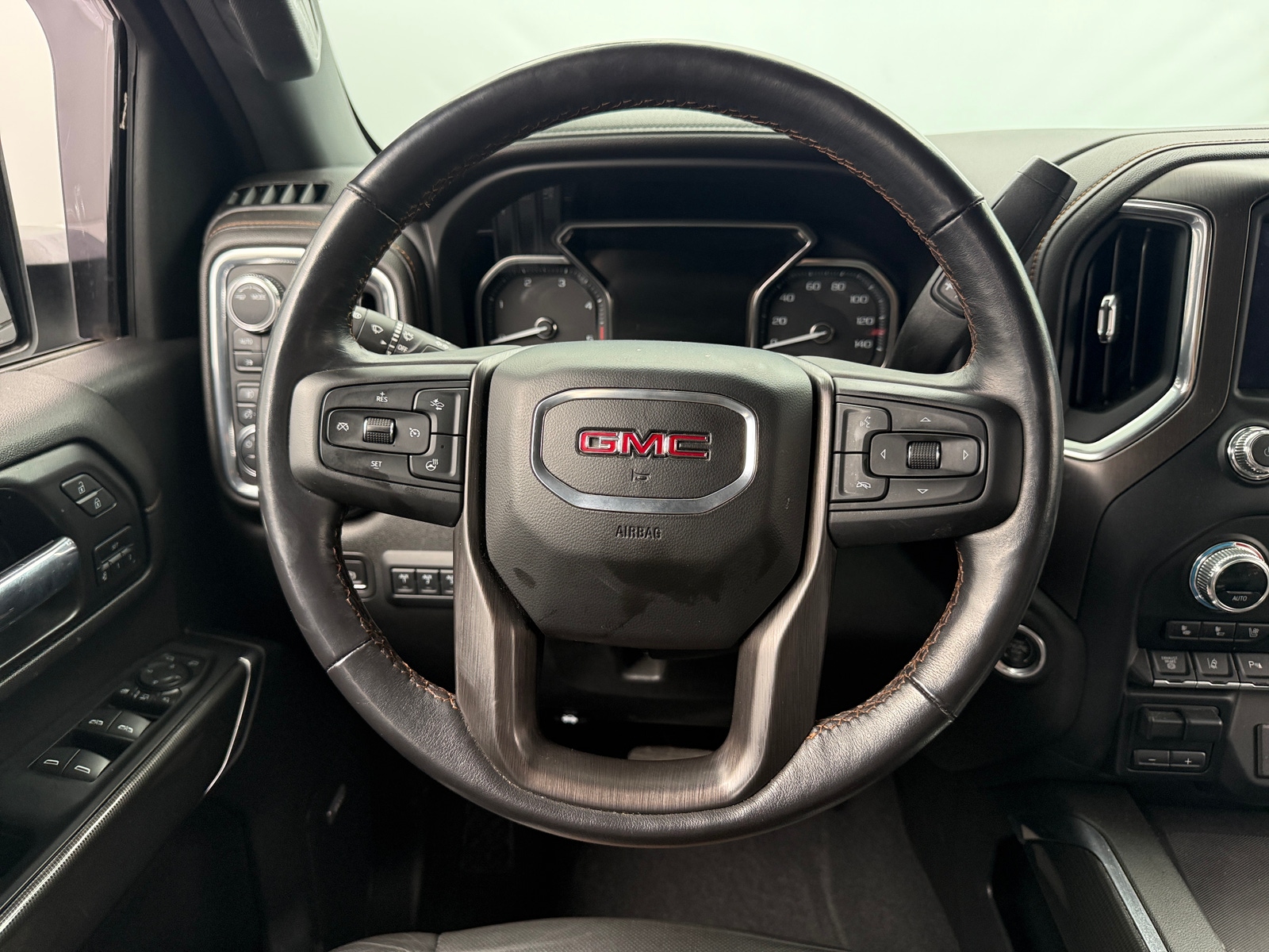 Thumbnail: 2022 GMC Sierra 2500 - 4