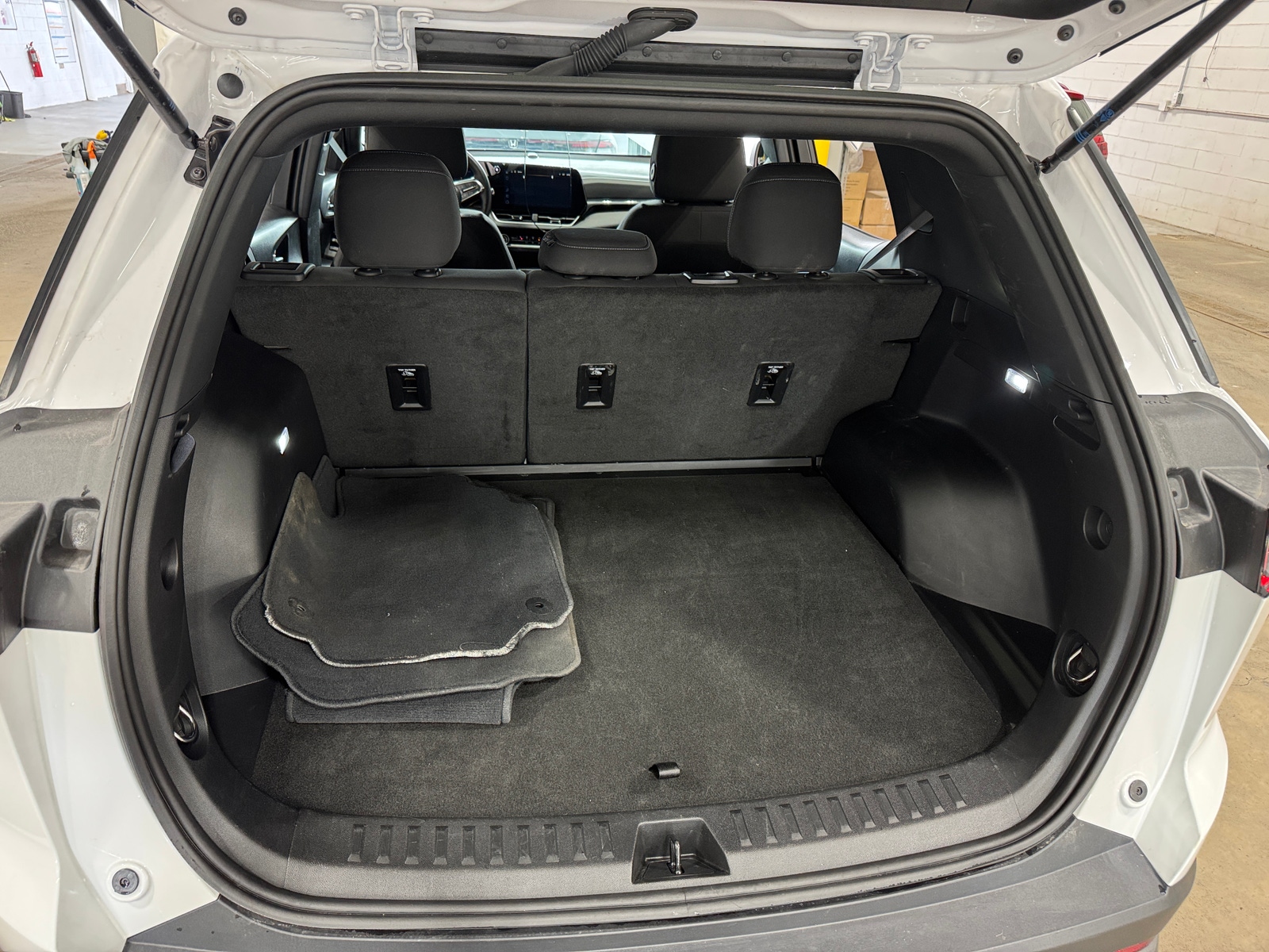 Thumbnail: 2025 Chevrolet Equinox - 7