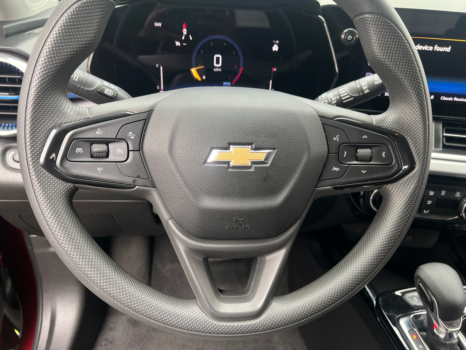 Thumbnail: 2025 Chevrolet Trax - 5