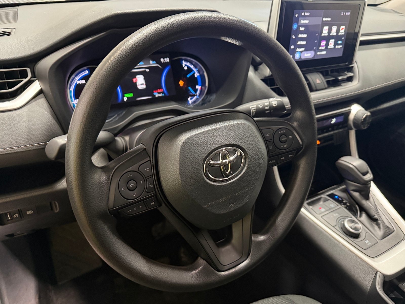 Thumbnail: 2025 Toyota RAV4 - 5