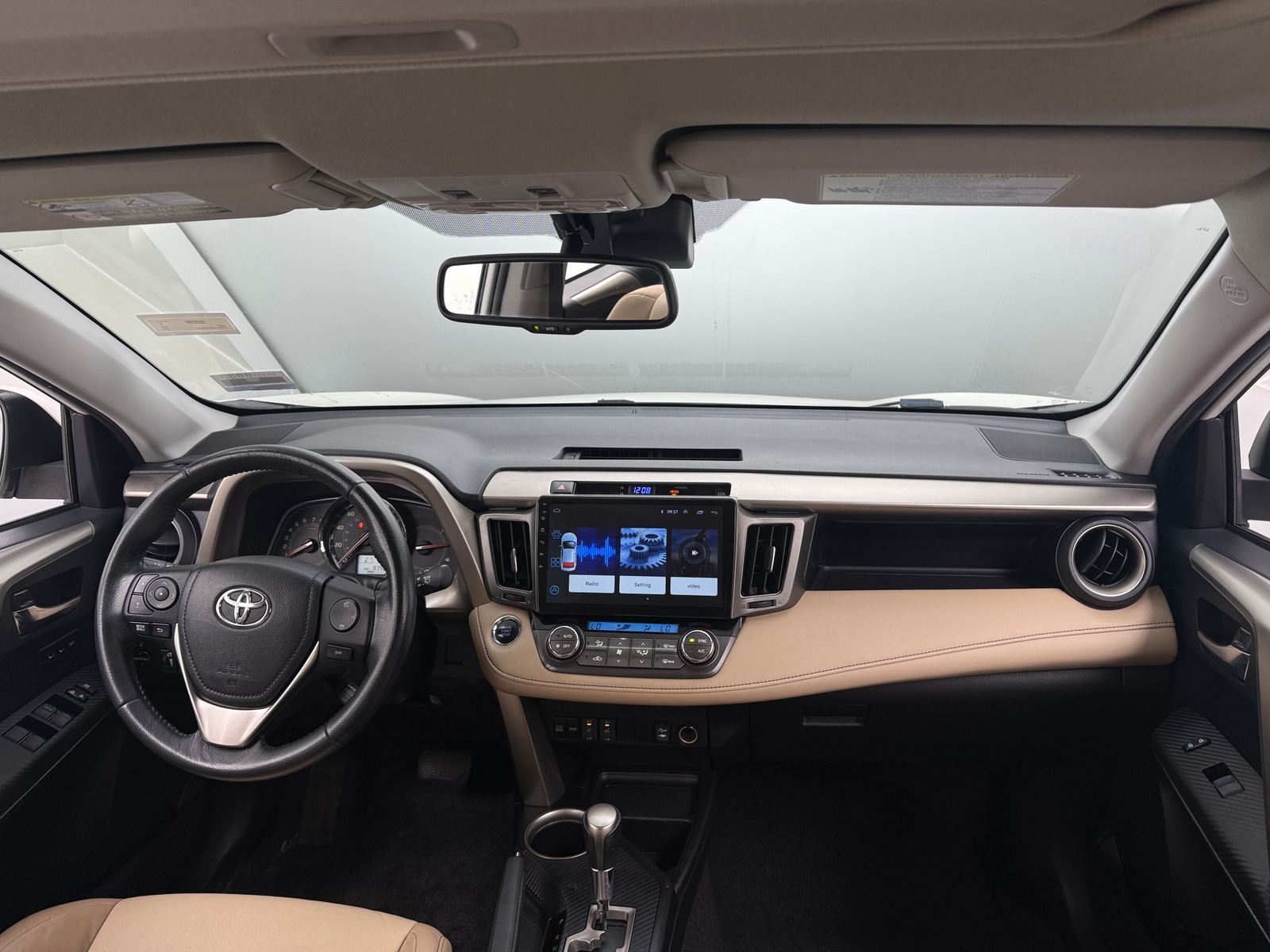 Thumbnail: 2015 Toyota RAV4 - 2