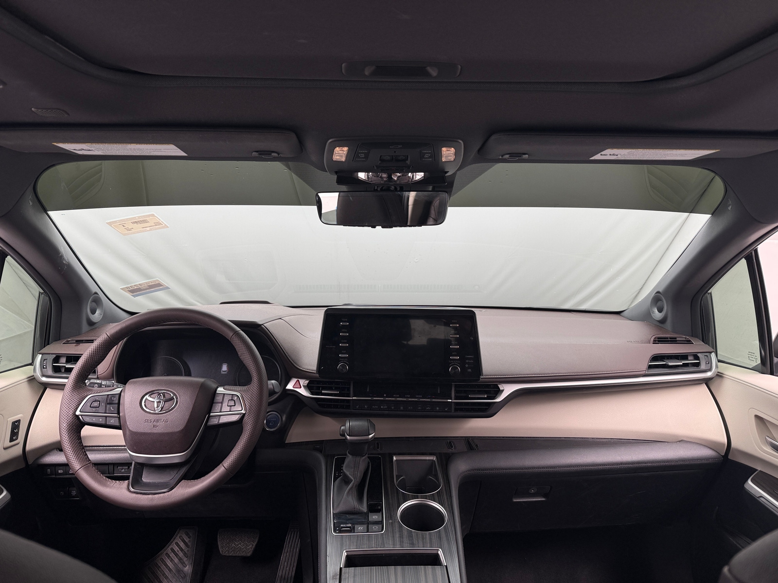 Thumbnail: 2024 Toyota Sienna - 2