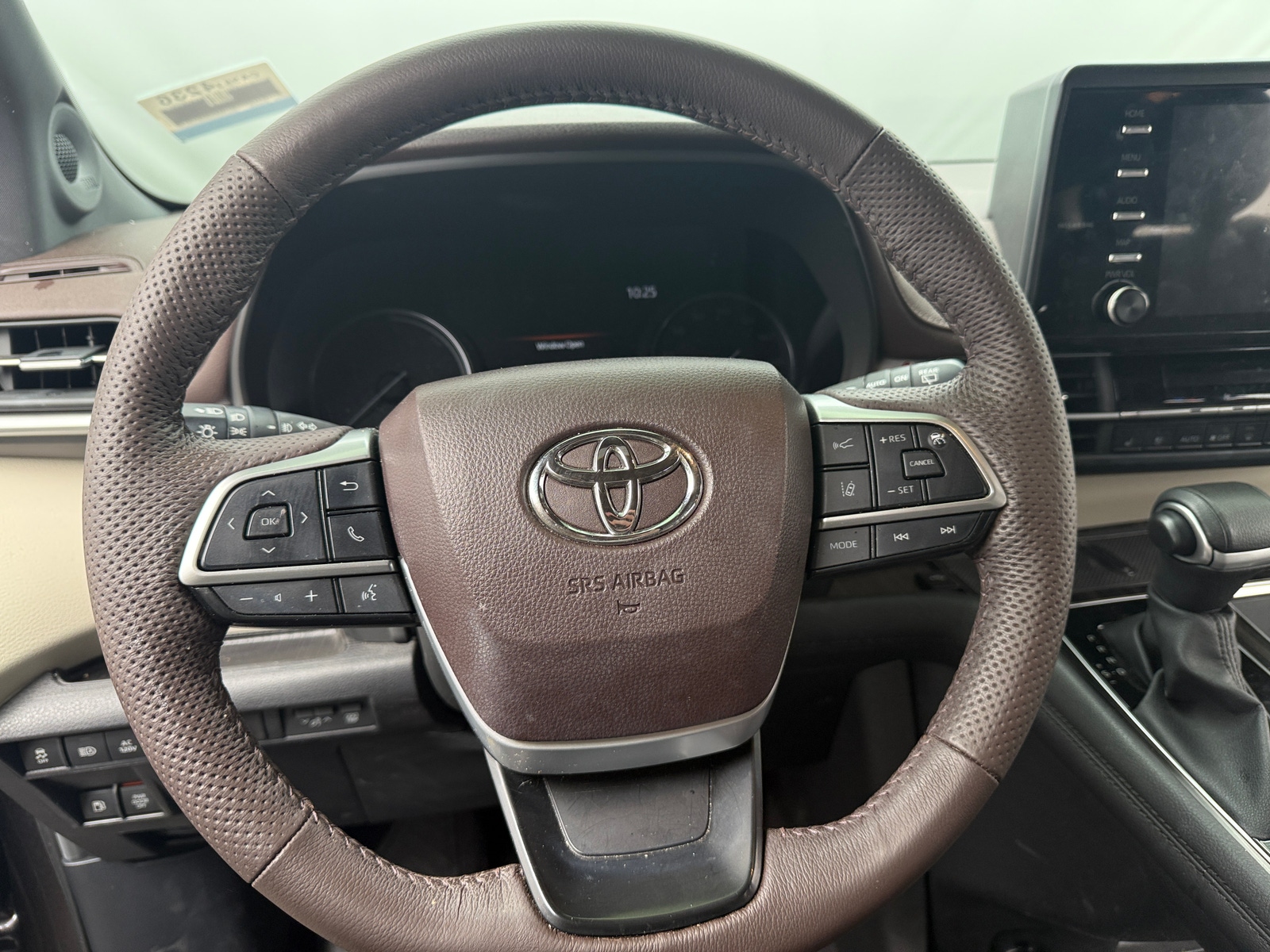 Thumbnail: 2024 Toyota Sienna - 4