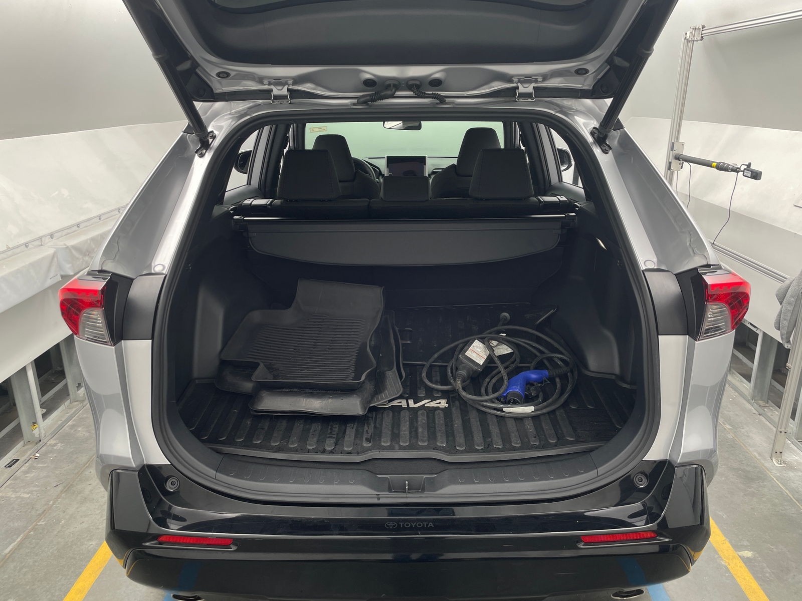 Thumbnail: 2023 Toyota RAV4 - 7